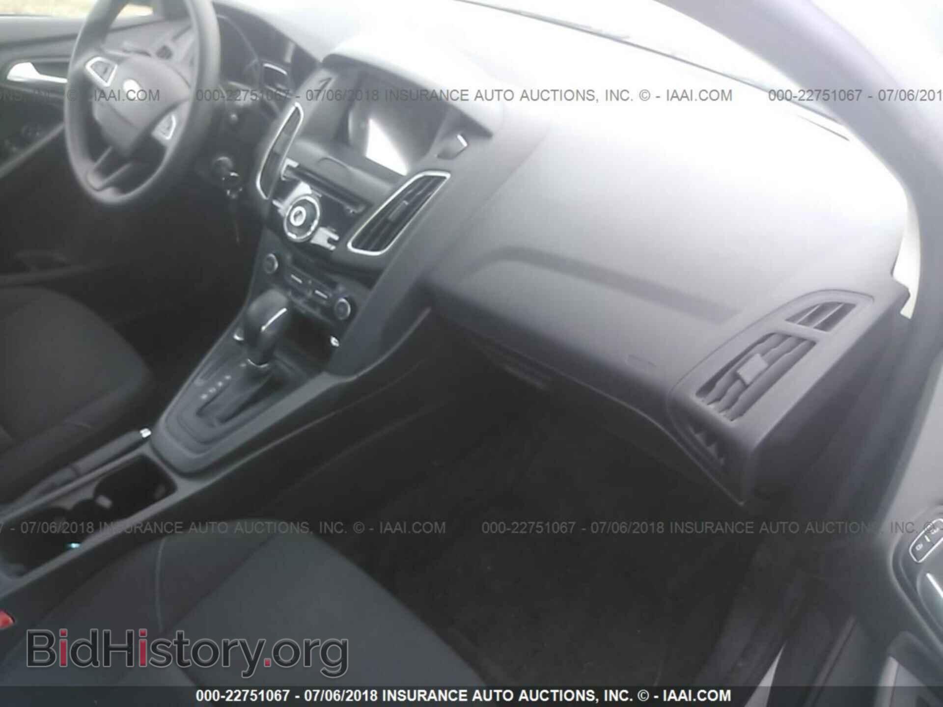 2018 Ford Focus - VIN: 1FADP3H20JL222080 - Фото 5