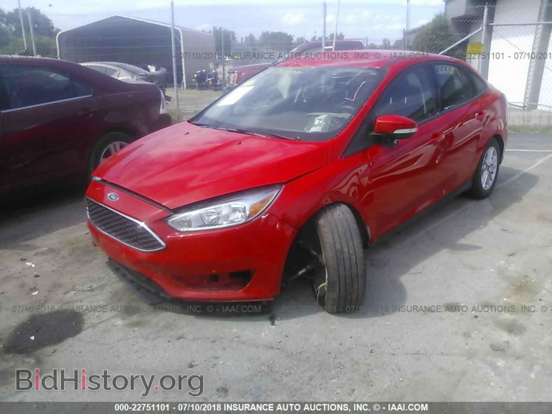 2017 Ford Focus - VIN: 1FADP3F28HL254725 - Photo 2