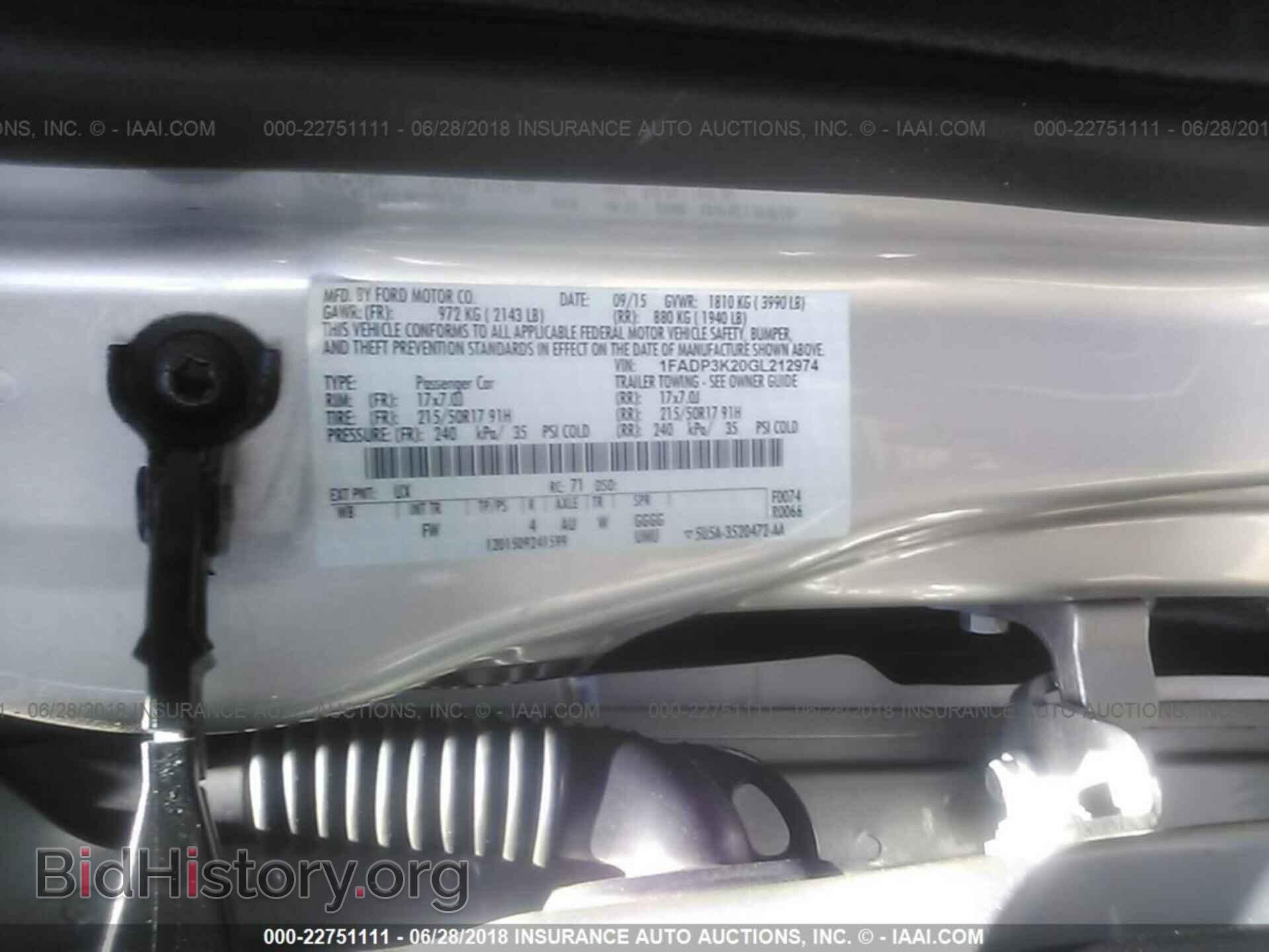 2016 Ford Focus - VIN: 1FADP3K20GL212974 - Photo 9