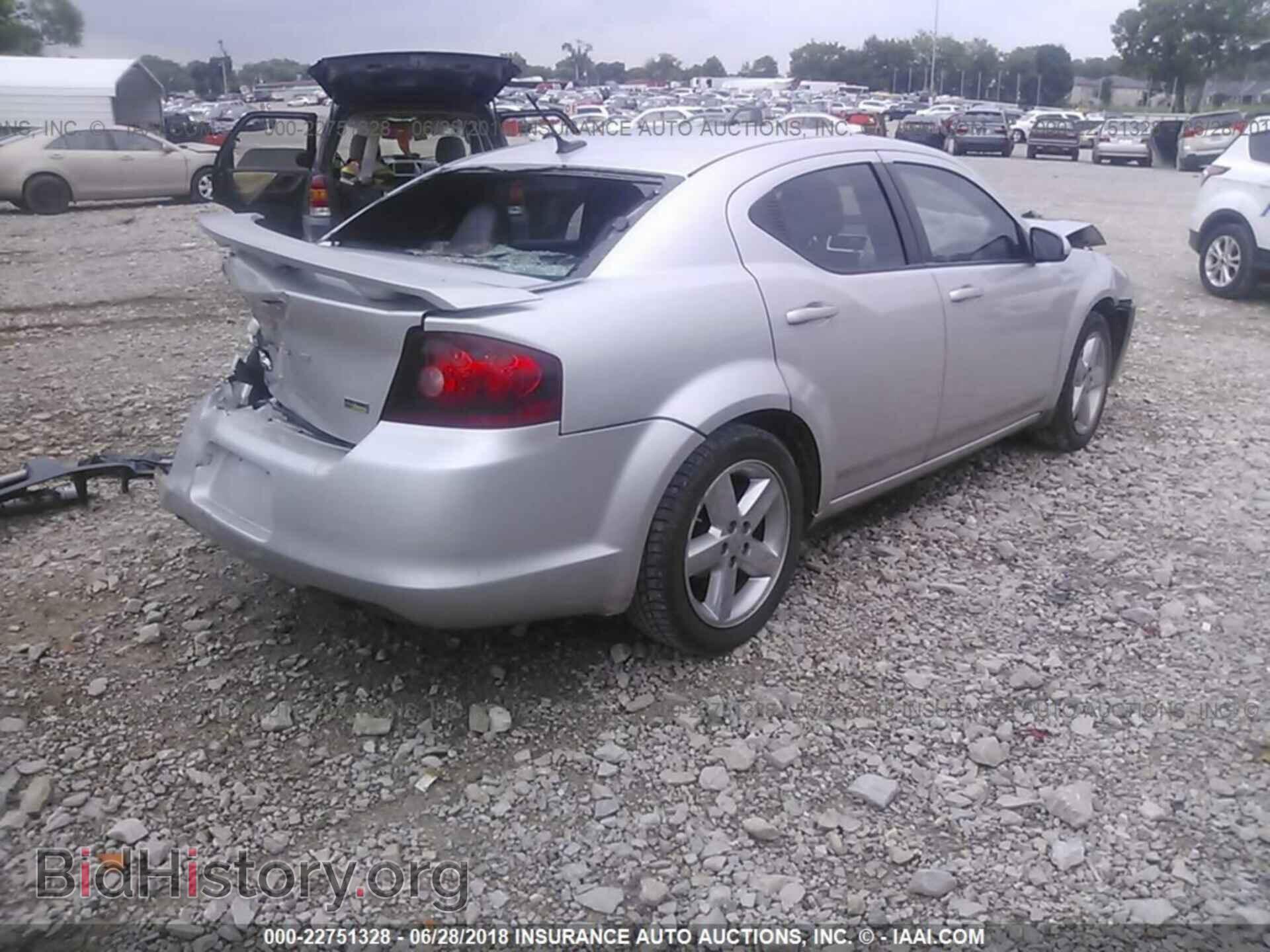 2011 Dodge Avenger - VIN: 1B3BD2FG8BN588931 - Фото 4