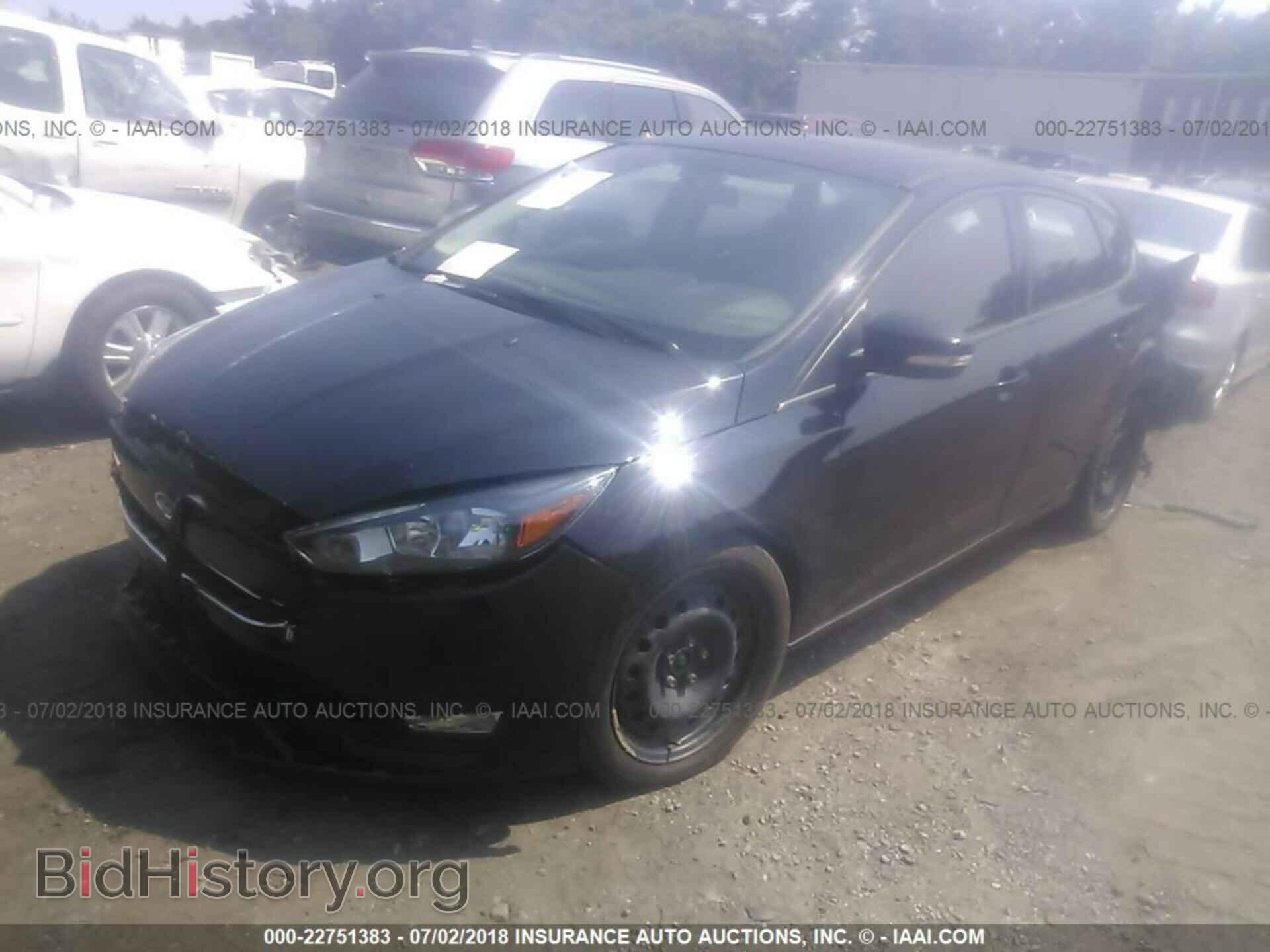 2016 Ford Focus - VIN: 1FADP3K29GL330148 - Фото 2