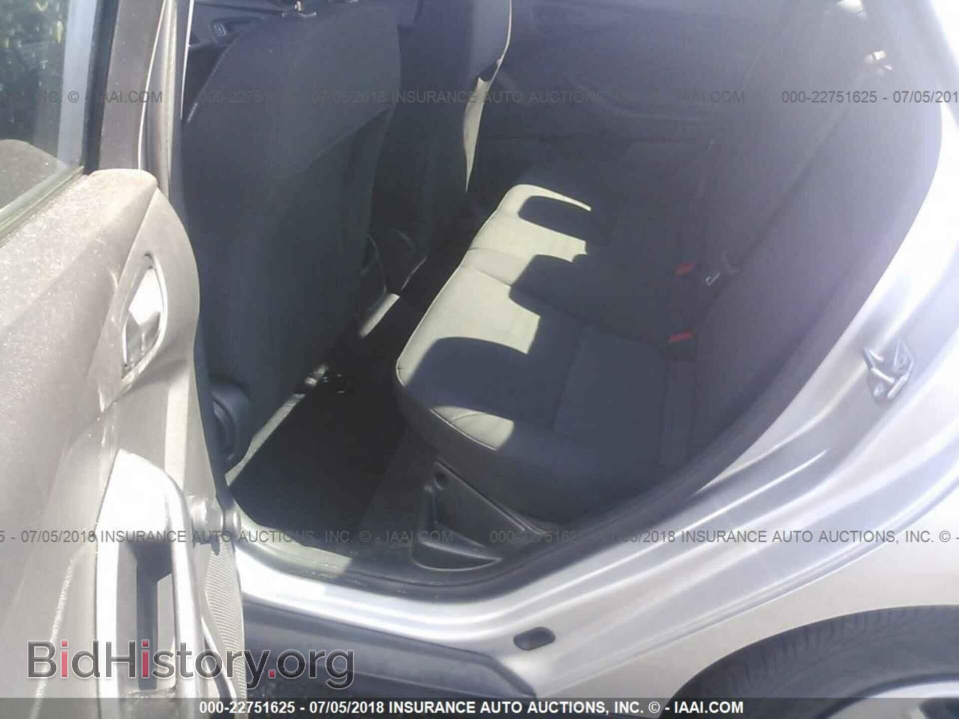 2016 Ford Focus - VIN: 1FADP3E27GL209579 - Photo 8