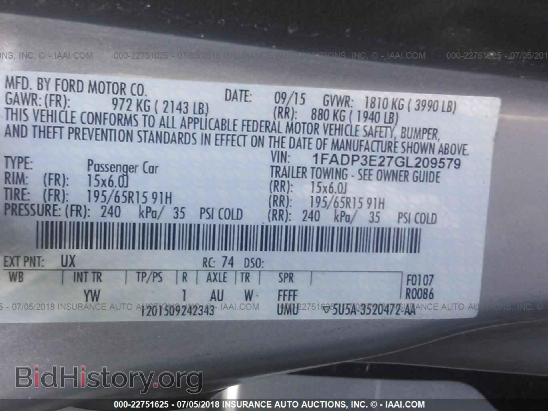 2016 Ford Focus - VIN: 1FADP3E27GL209579 - Photo 9
