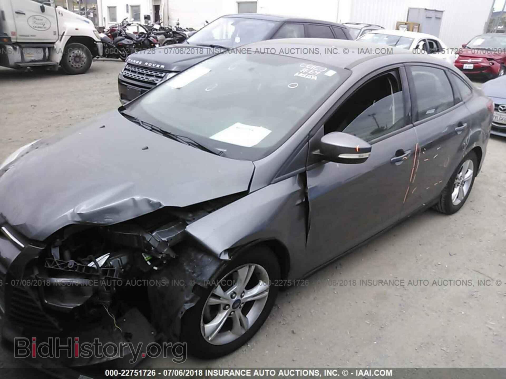 2014 Ford Focus - VIN: 1FADP3F22EL238175 - Photo 2