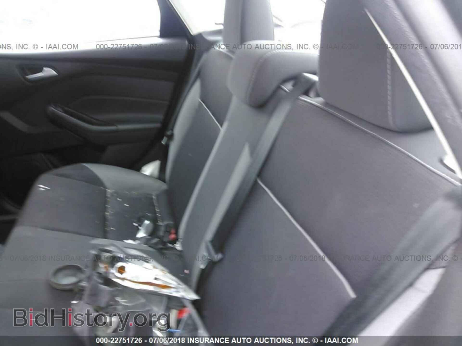 2014 Ford Focus - VIN: 1FADP3F22EL238175 - Photo 8