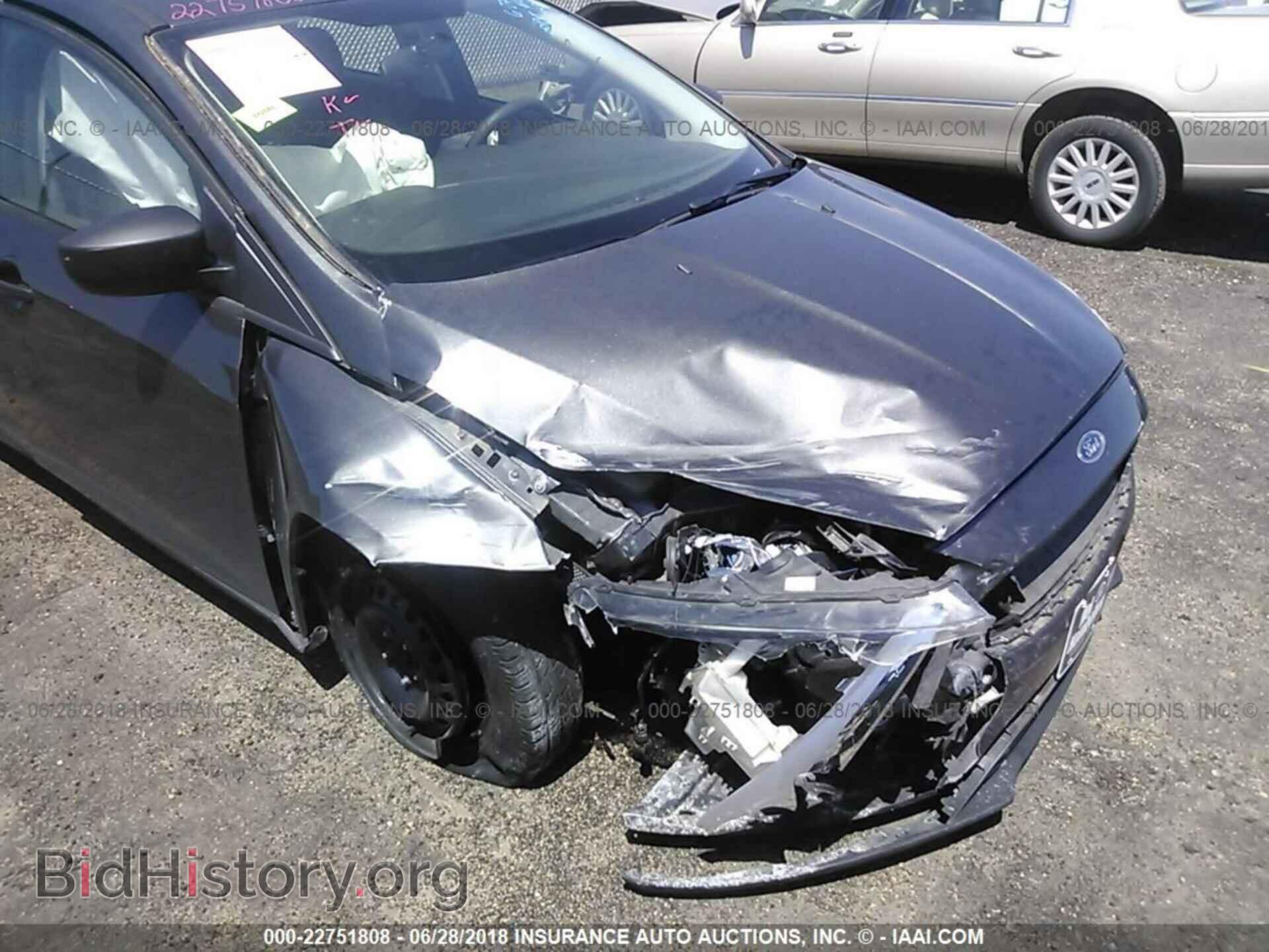 2016 Ford Focus - VIN: 1FADP3E20GL293552 - Photo 6