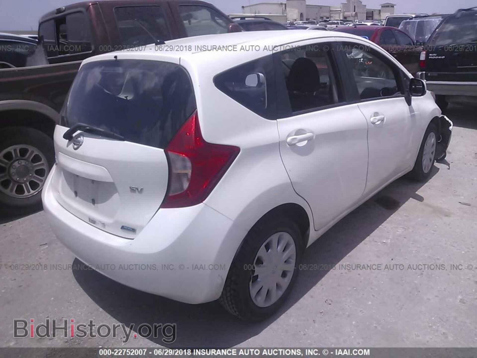 2014 Nissan Versa note - VIN: 3N1CE2CP3EL384730 - Photo 4