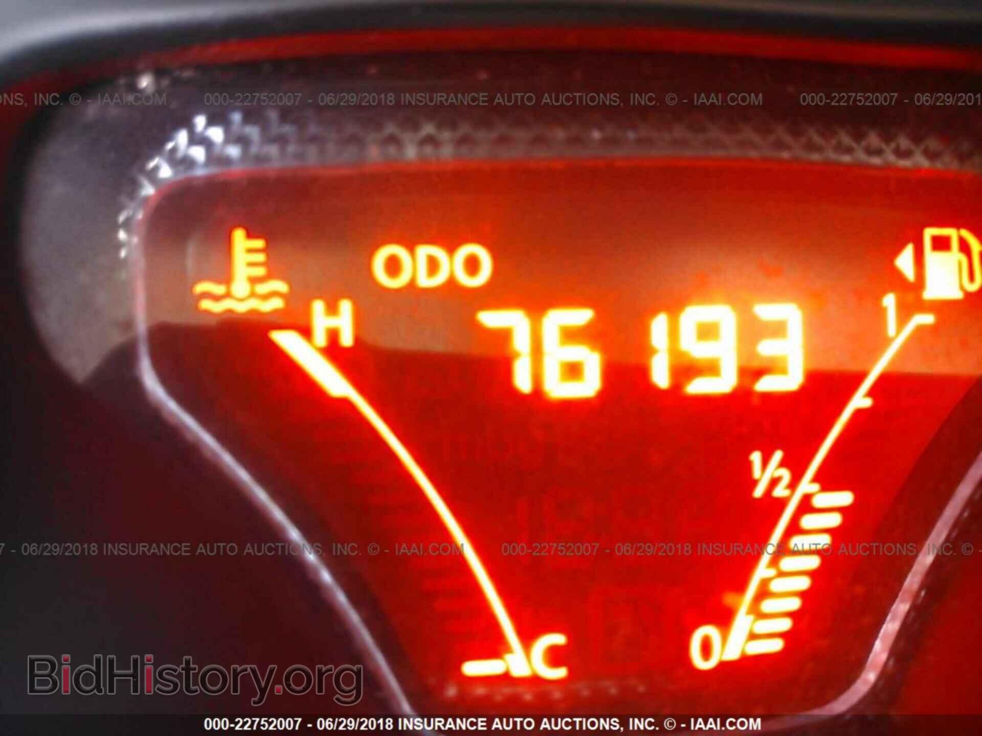 2014 Nissan Versa note - VIN: 3N1CE2CP3EL384730 - Photo 7