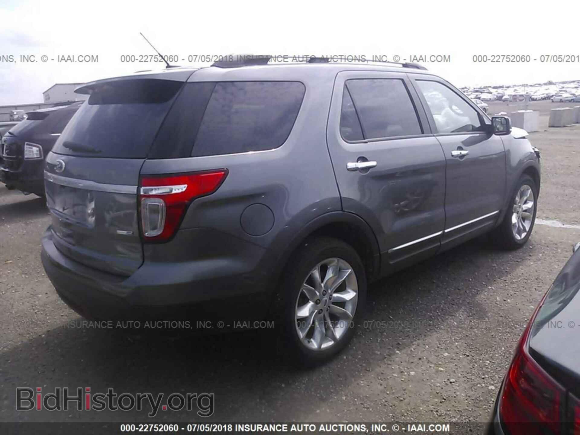 2014 Ford Explorer - VIN: 1FM5K8F87EGB96802 - Photo 4