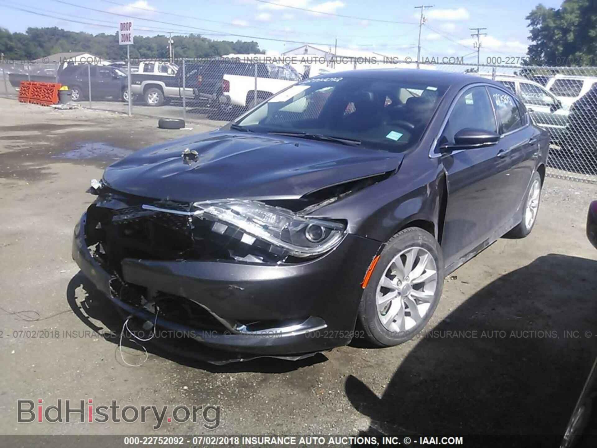 2015 Chrysler 200 - VIN: 1C3CCCCG5FN582529 - Фото 2