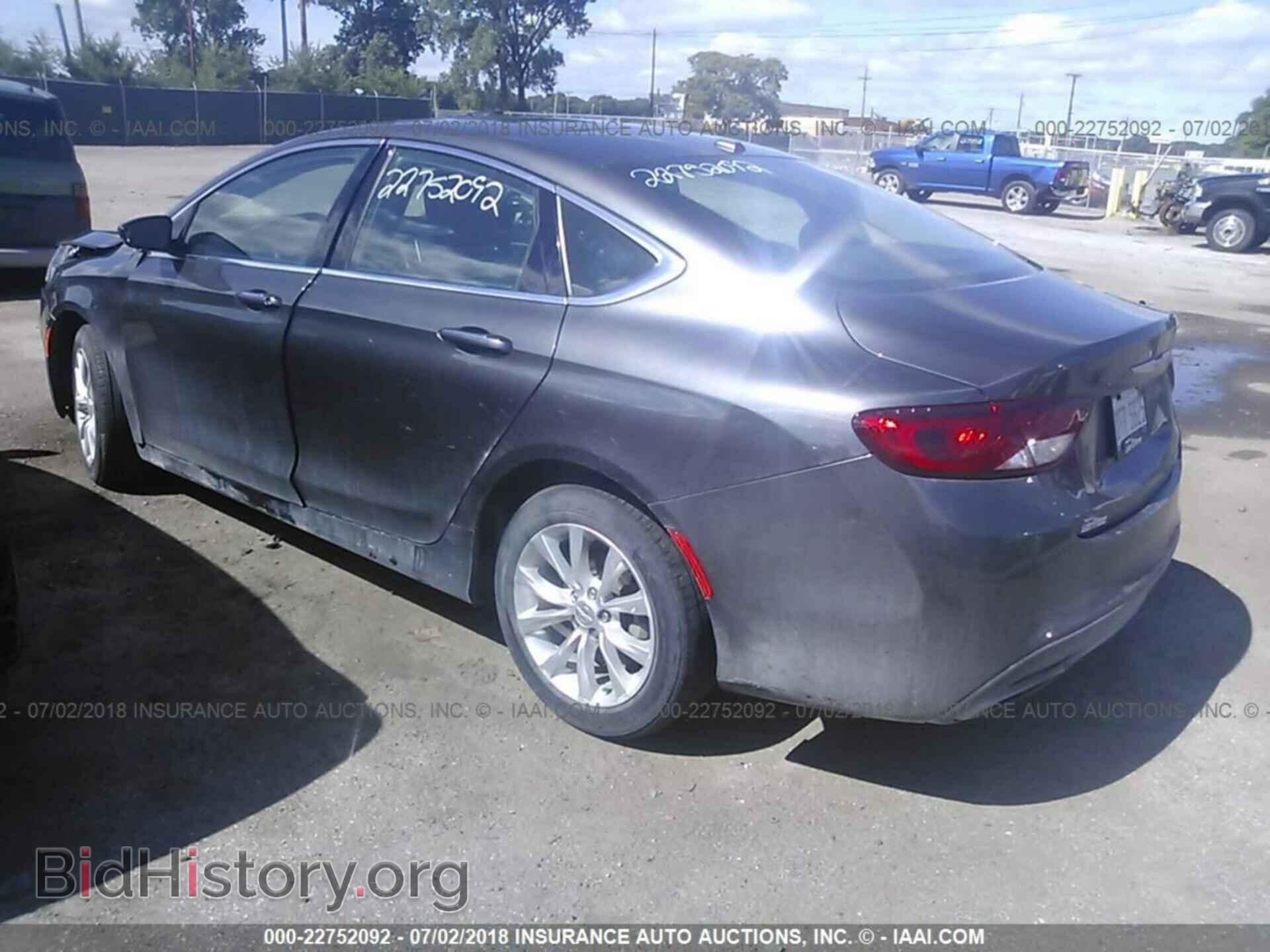 2015 Chrysler 200 - VIN: 1C3CCCCG5FN582529 - Фото 3