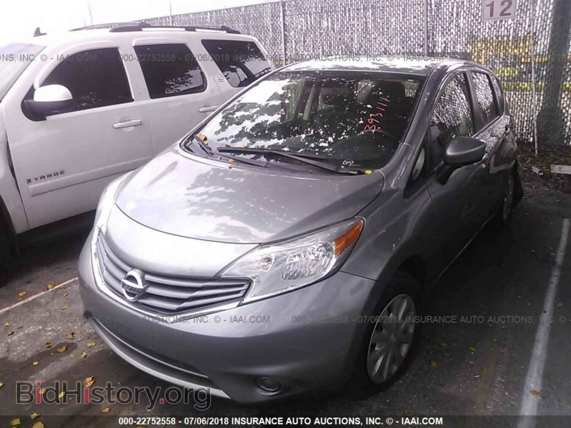 2015 Nissan Versa note - VIN: 3N1CE2CP7FL393111 - Фото 2