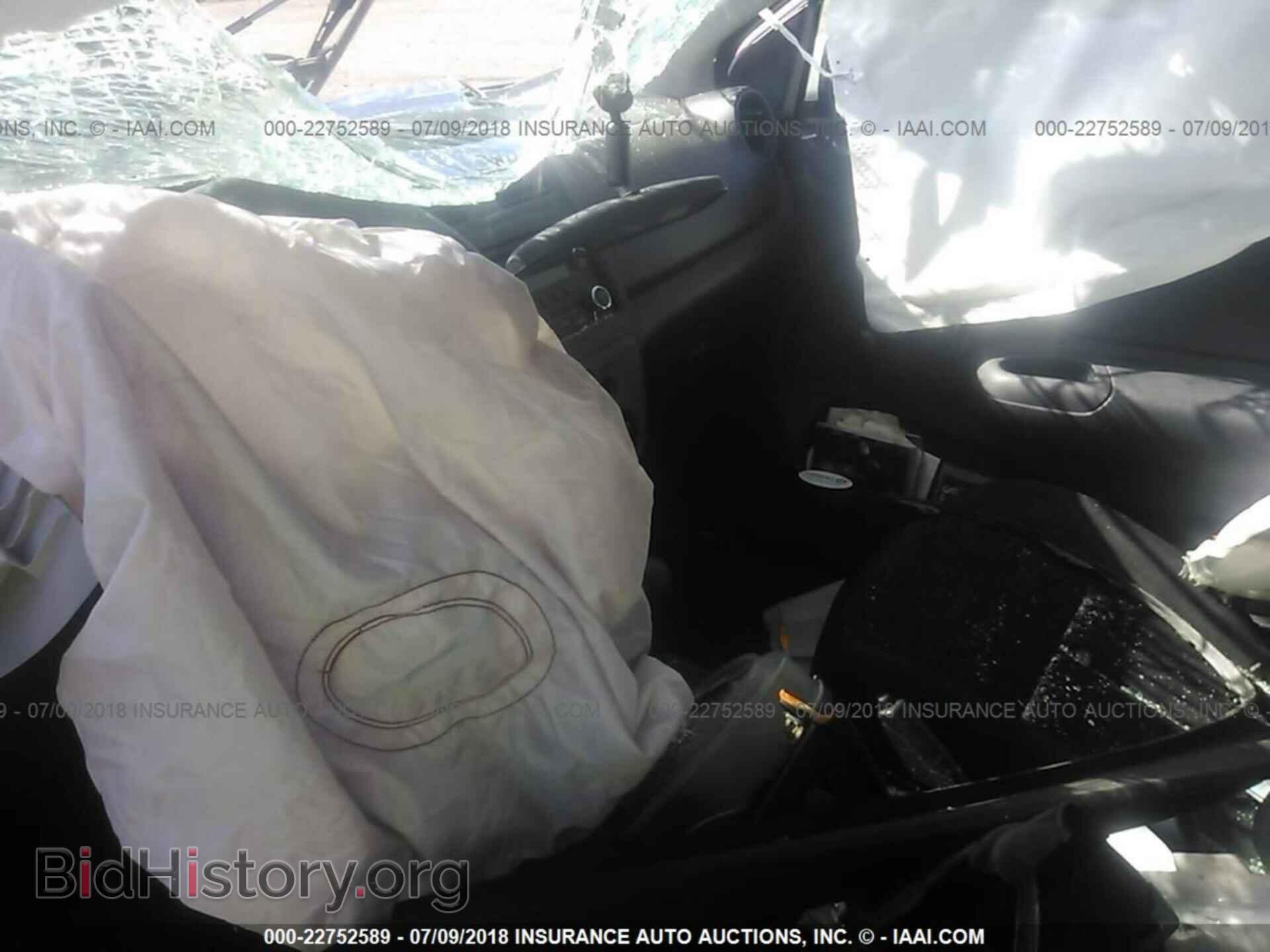 2017 Nissan Versa - VIN: 3N1CN7AP1HL807521 - Фото 5