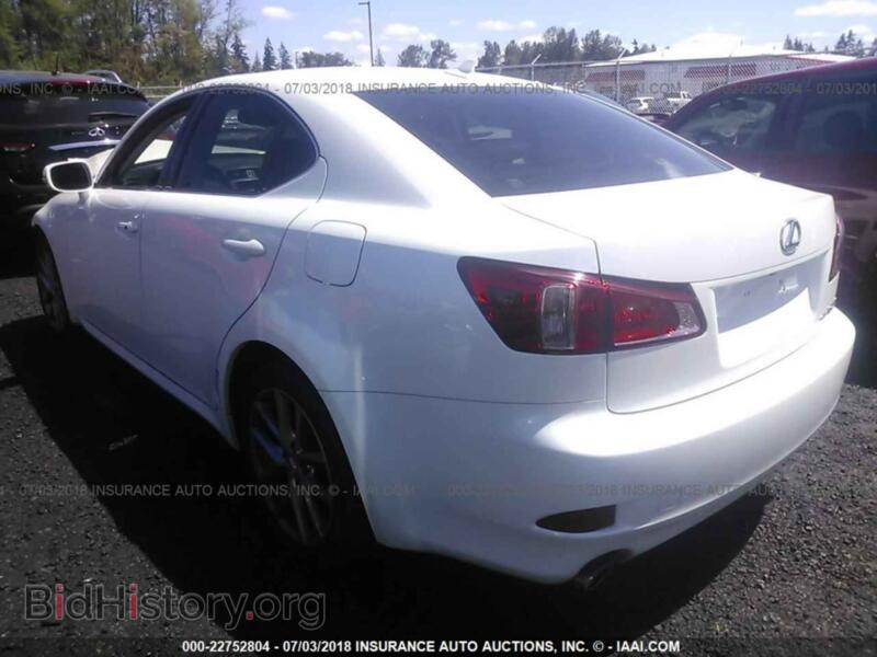 2011 Lexus IS (VIN JTHCF5C24B2035281) — photo 3 of 10