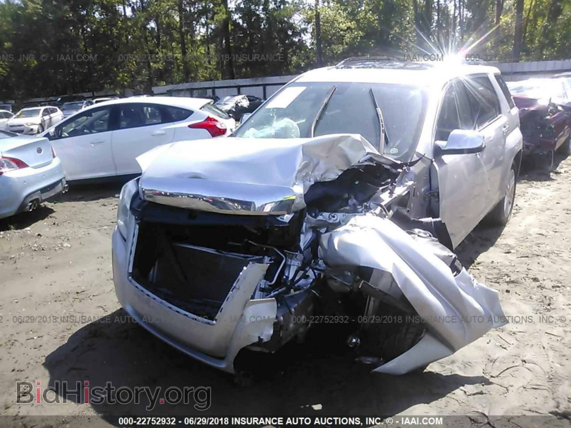 2011 Gmc Terrain - VIN: 2CTALWEC6B6318284 - Photo 2