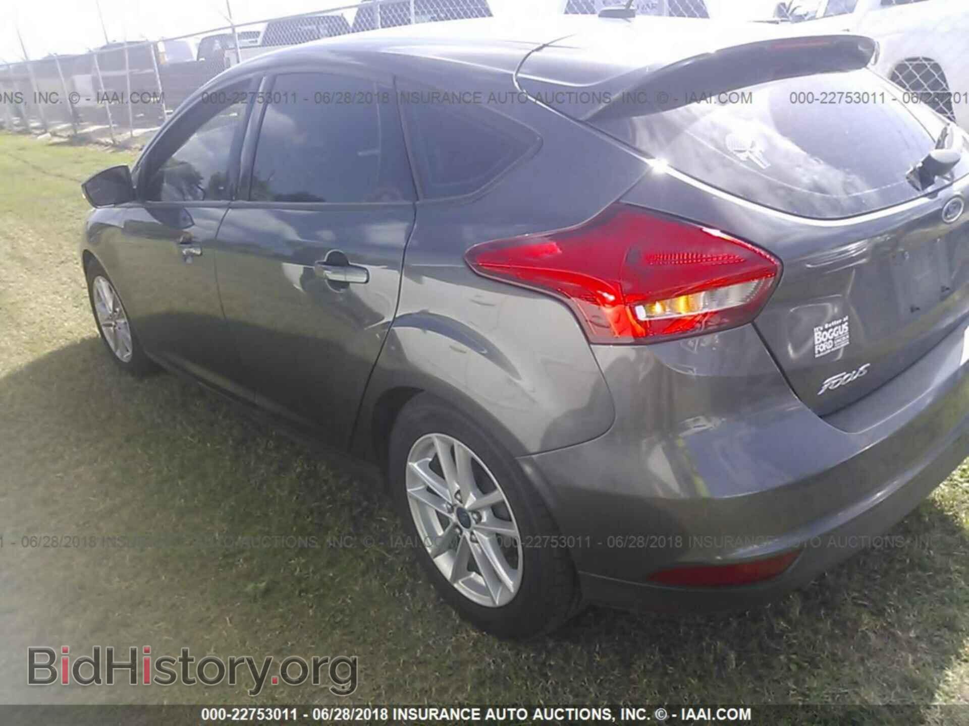 2015 Ford Focus - VIN: 1FADP3K27FL305764 - Фото 3