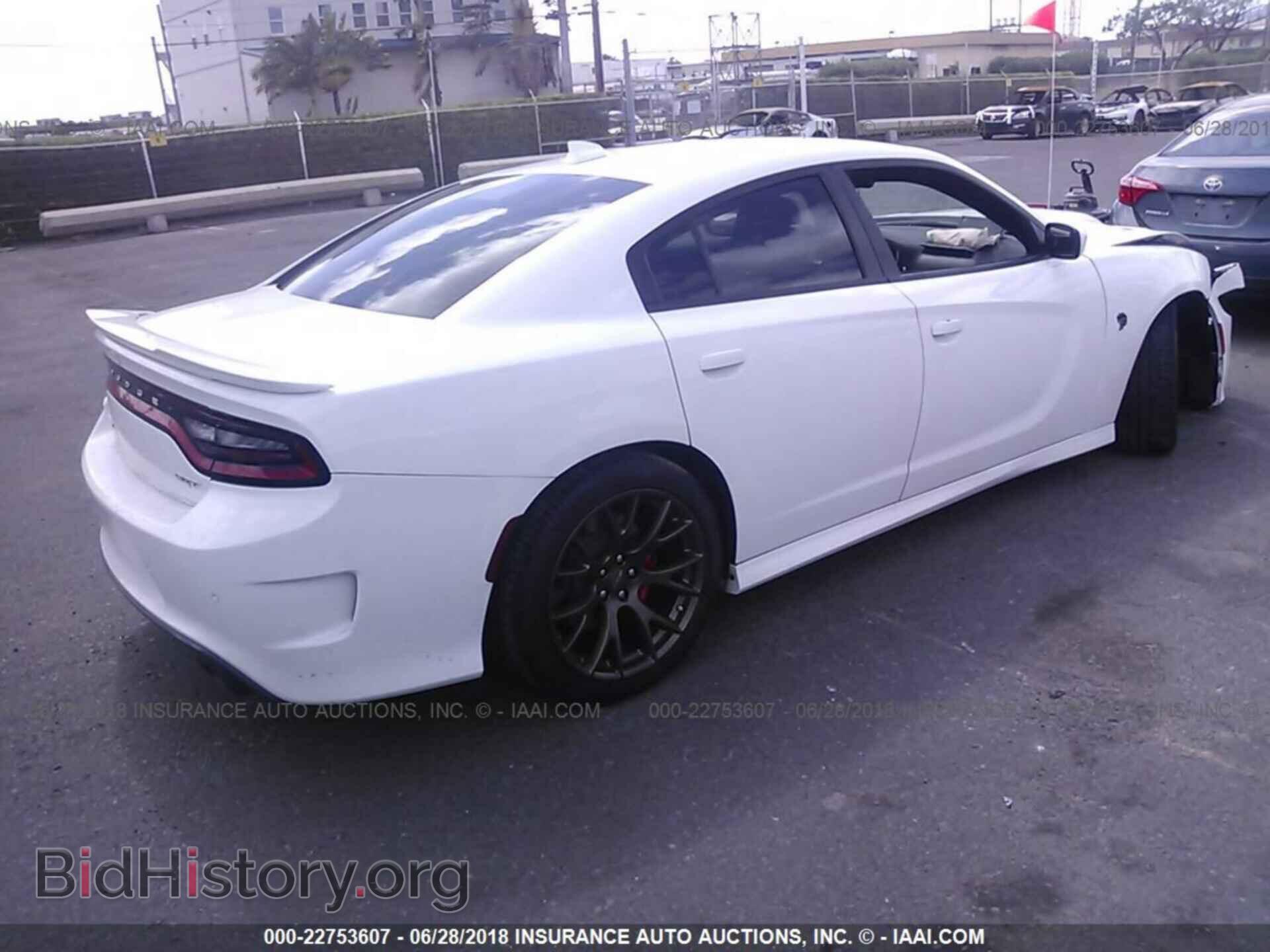 2015 Dodge Charger - VIN: 2C3CDXL92FH773307 - Photo 4