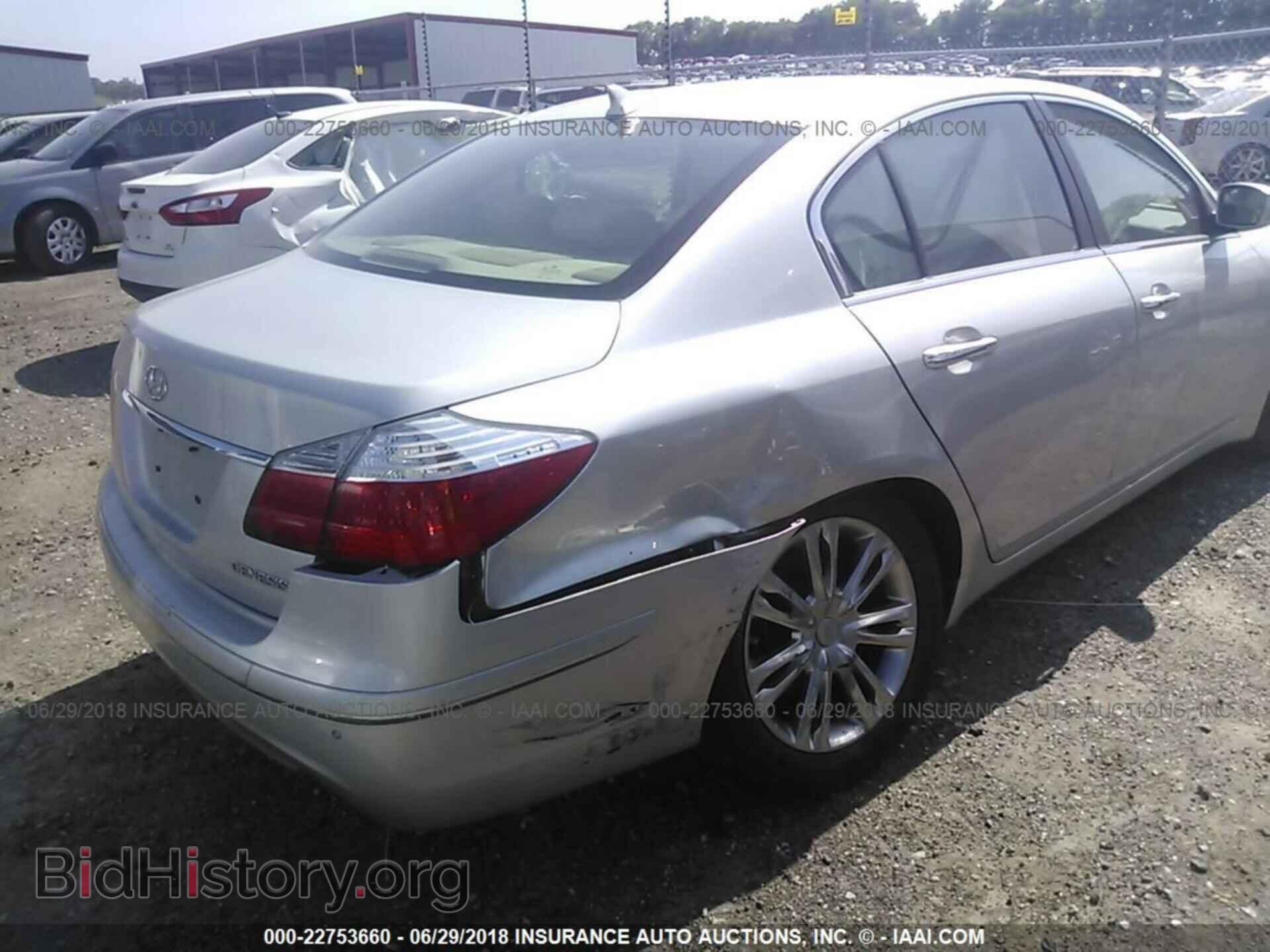 2011 Hyundai Genesis - VIN: KMHGC4DE8BU141148 - Фото 6