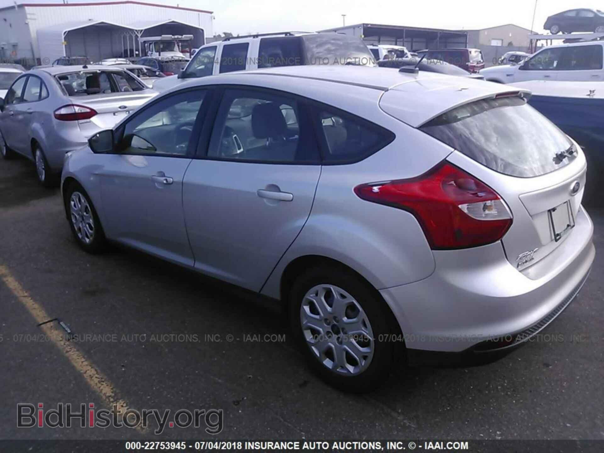 2012 Ford Focus - VIN: 1FAHP3K28CL267605 - Photo 3