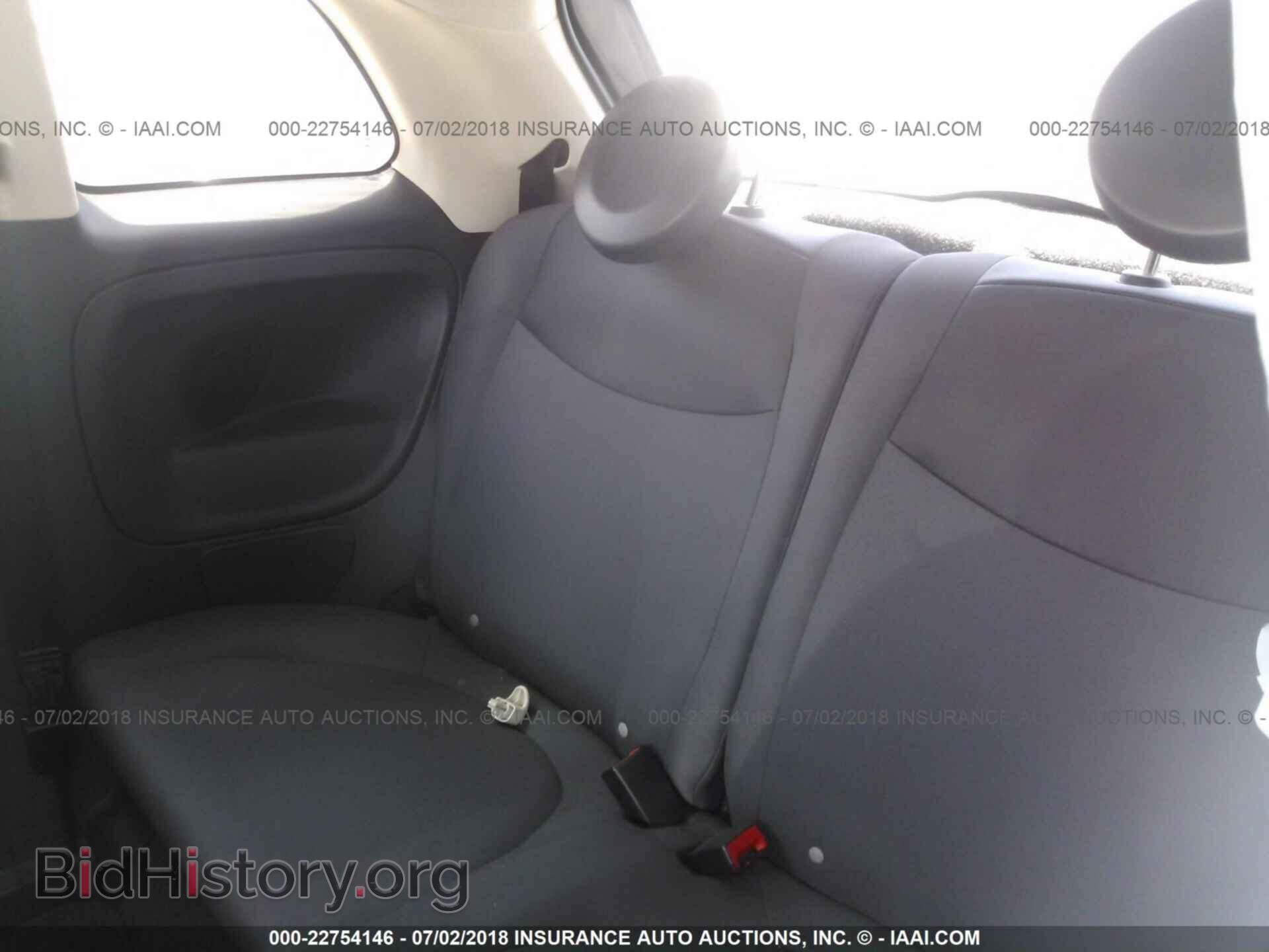 2015 Fiat 500 - VIN: 3C3CFFAR6FT568913 - Photo 8