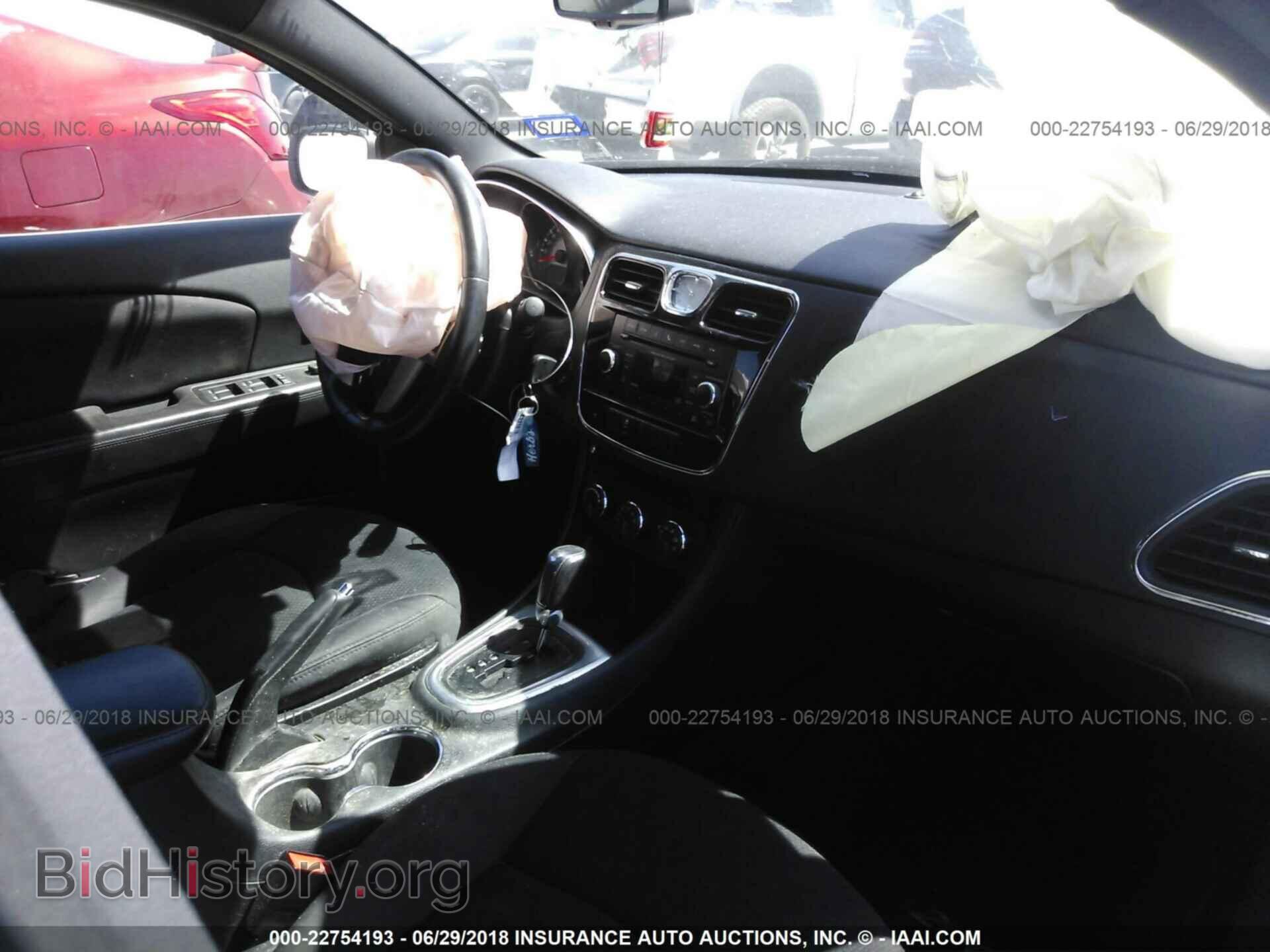 2013 Chrysler 200 - VIN: 1C3CCBBB9DN577685 - Photo 5