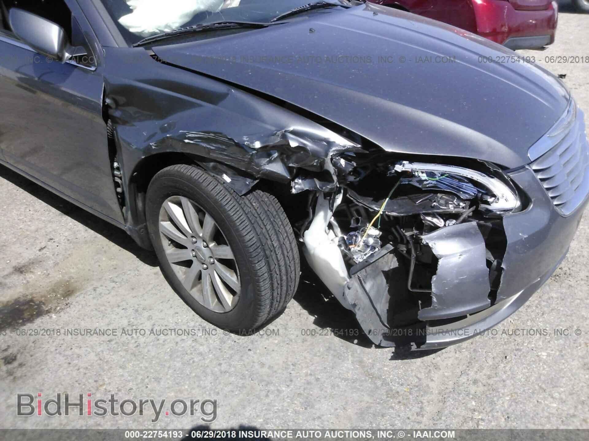 2013 Chrysler 200 - VIN: 1C3CCBBB9DN577685 - Photo 6