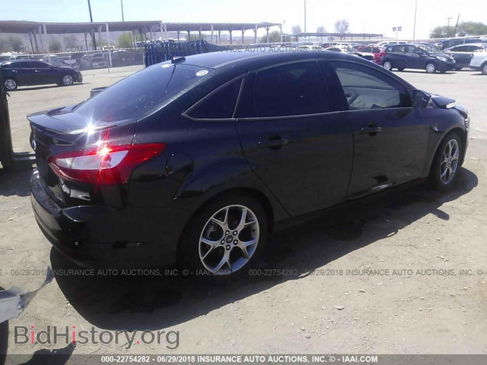 2014 Ford Focus - VIN: 1FADP3F22EL432494 - Фото 4
