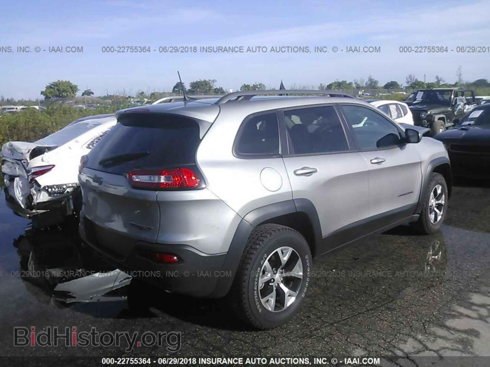 2018 Jeep Cherokee - VIN: 1C4PJMBX7JD622425 - Фото 4