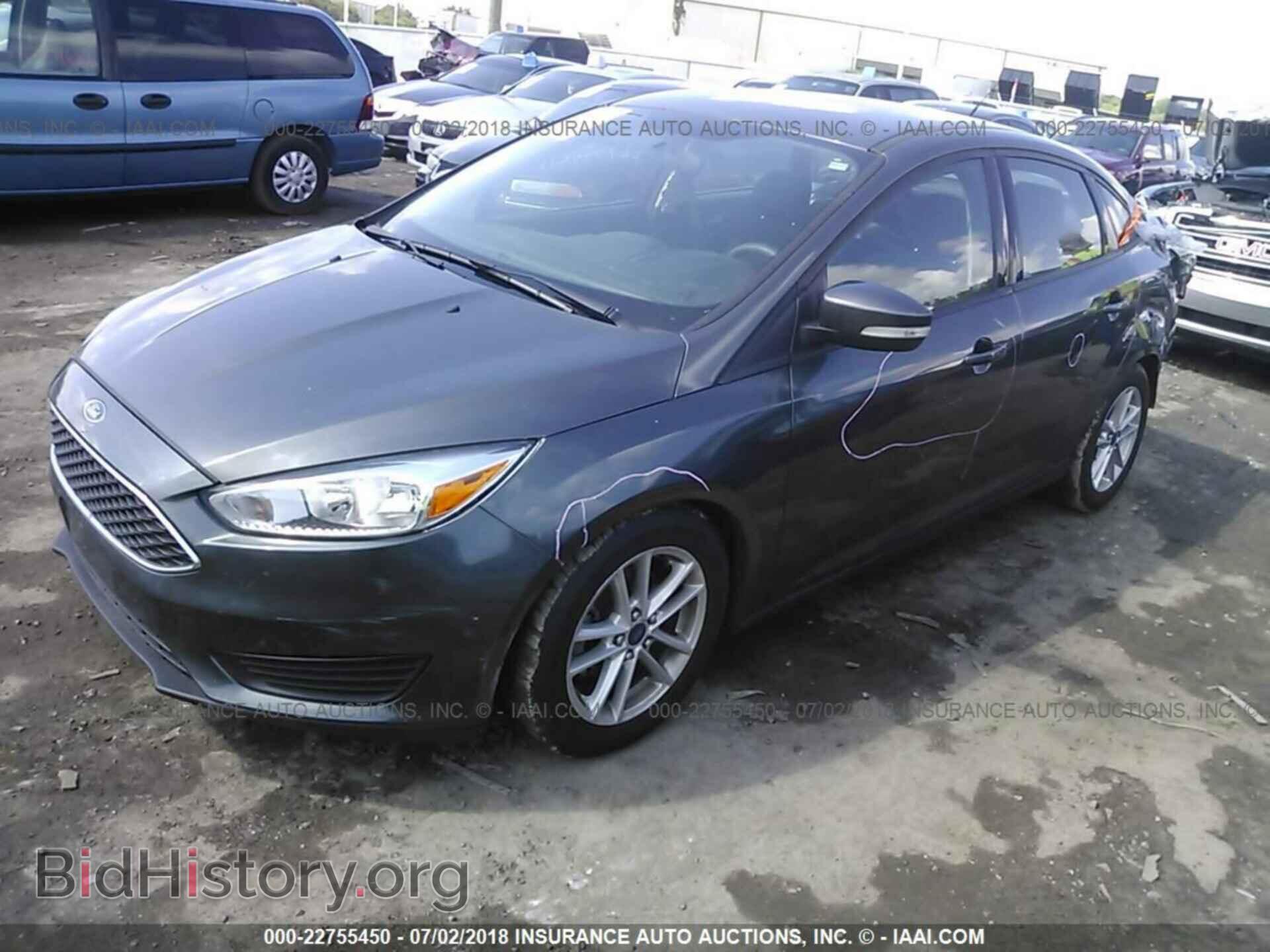2016 Ford Focus - VIN: 1FADP3F28GL228754 - Photo 2