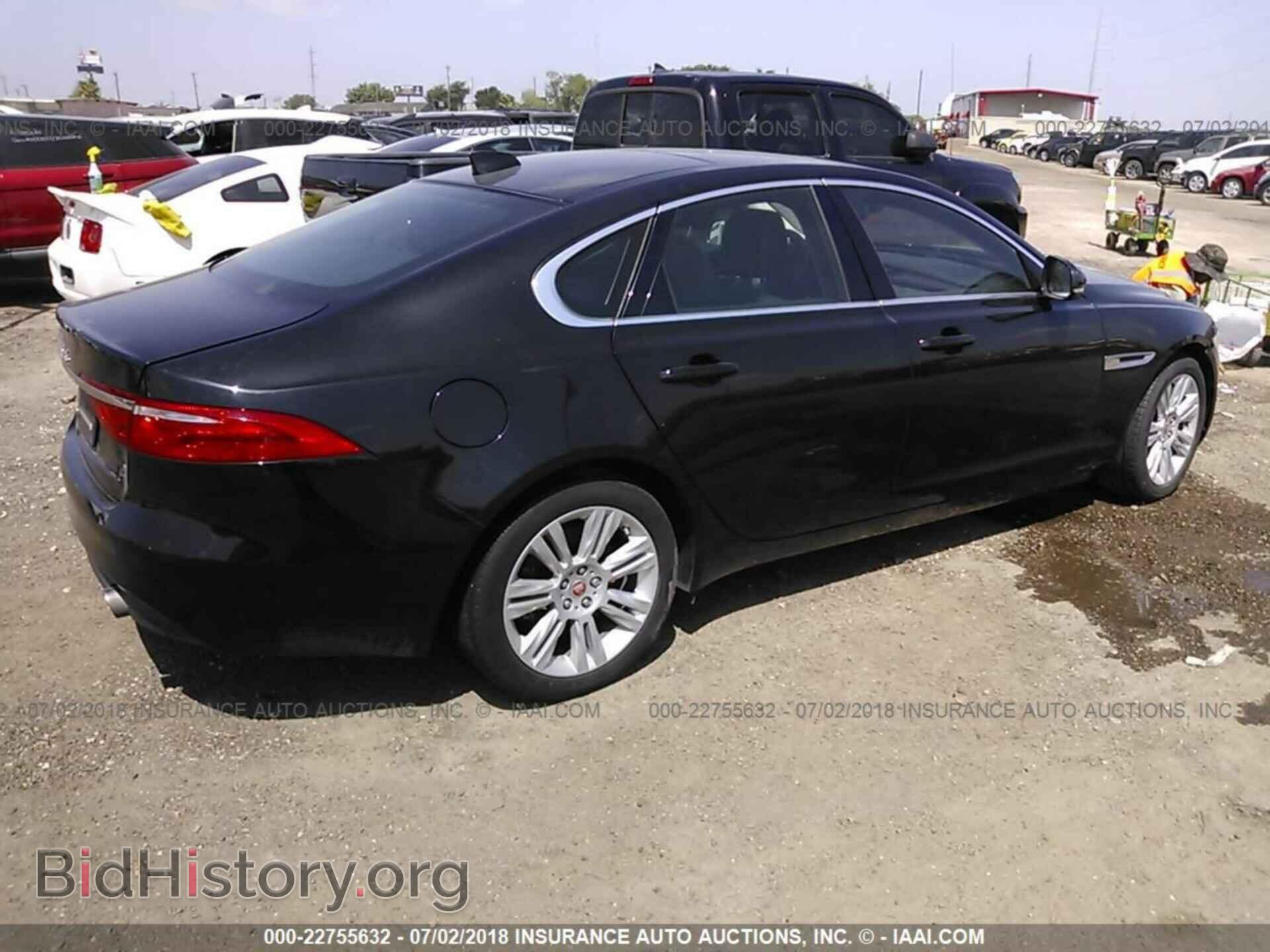 2017 Jaguar Xf - VIN: SAJBD4BV6HCY42723 - Фото 4