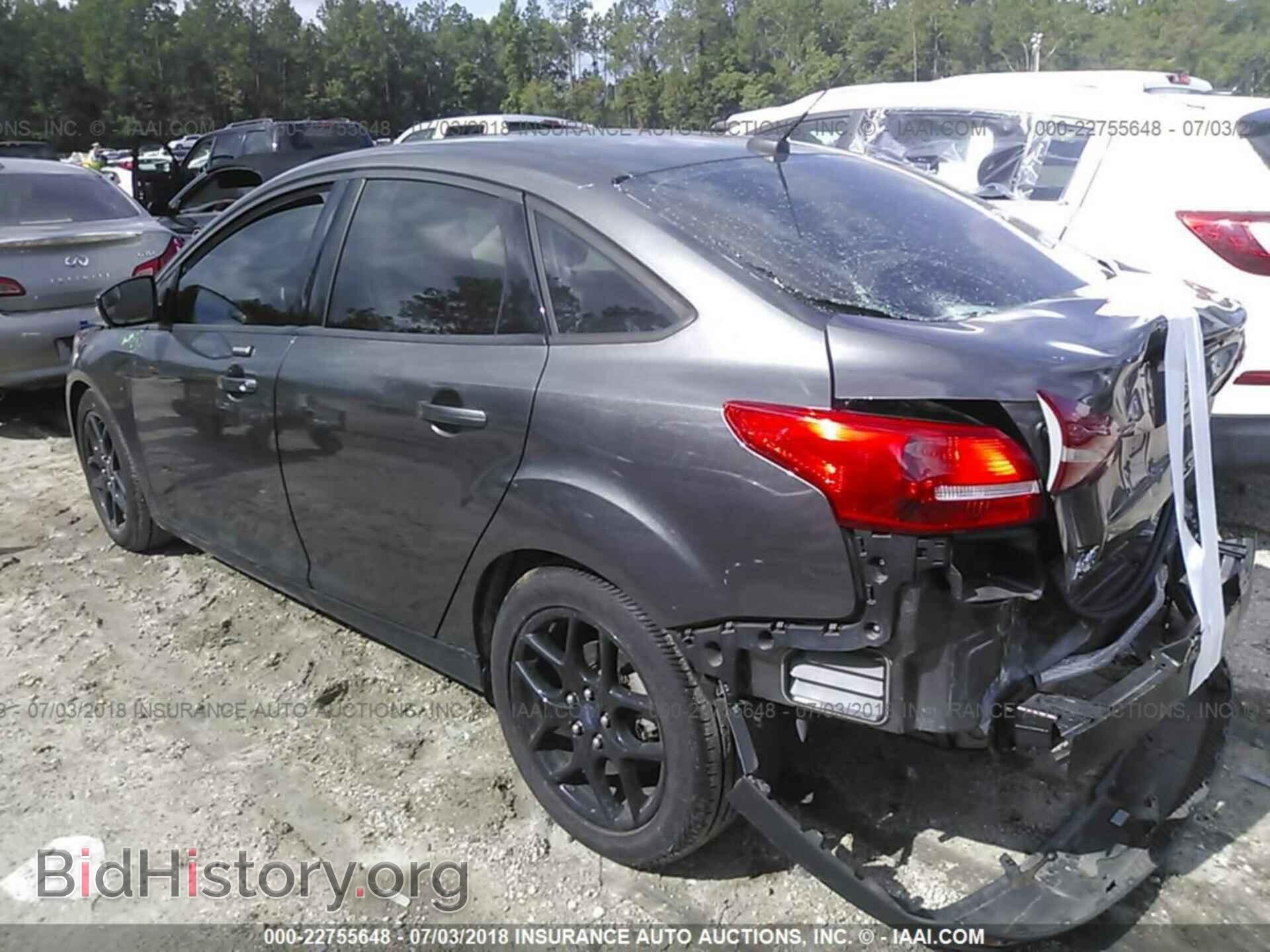 2016 Ford Focus - VIN: 1FADP3F25GL250016 - Фото 3