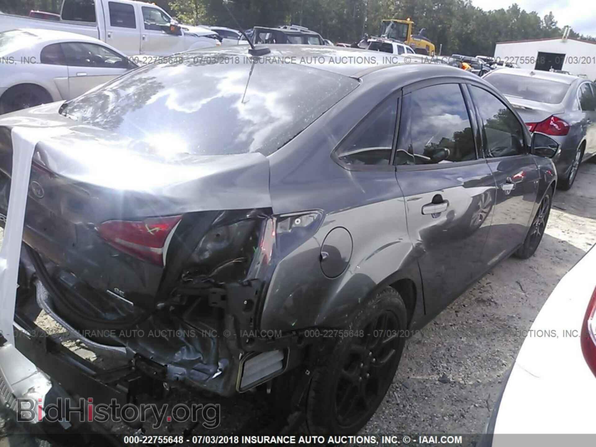 2016 Ford Focus - VIN: 1FADP3F25GL250016 - Фото 4