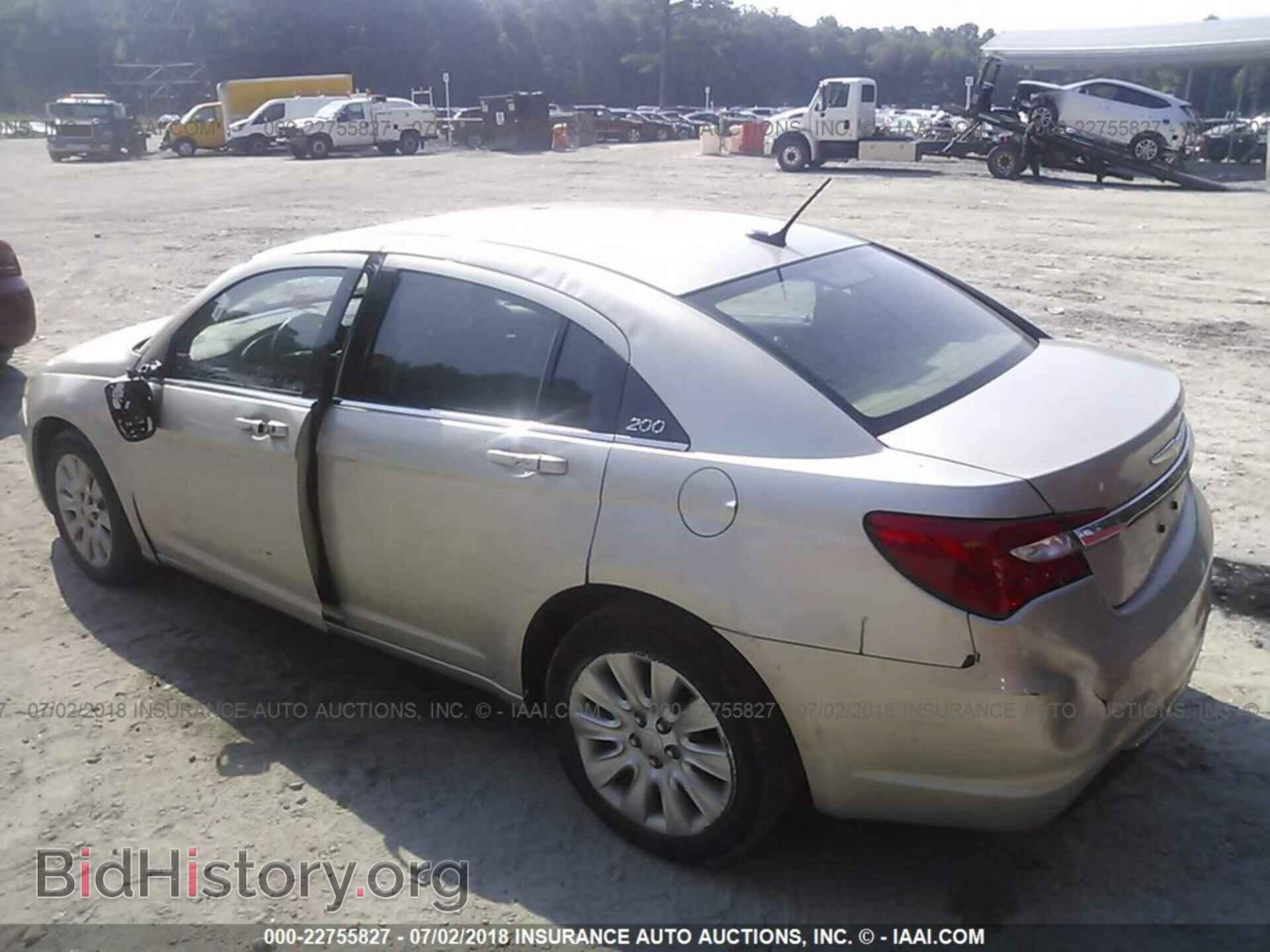 2013 Chrysler 200 - VIN: 1C3CCBAB1DN733820 - Photo 3
