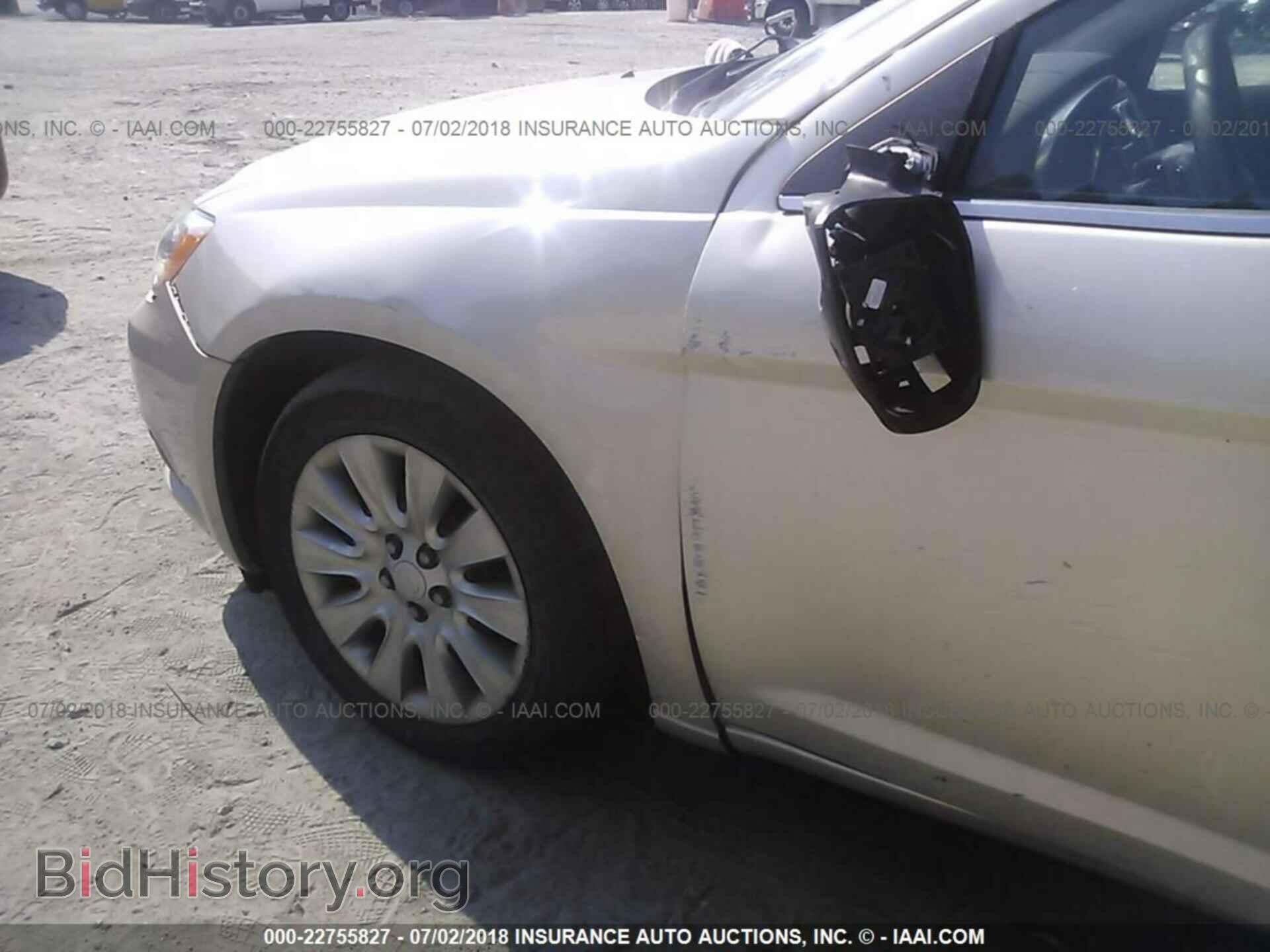 2013 Chrysler 200 - VIN: 1C3CCBAB1DN733820 - Photo 6