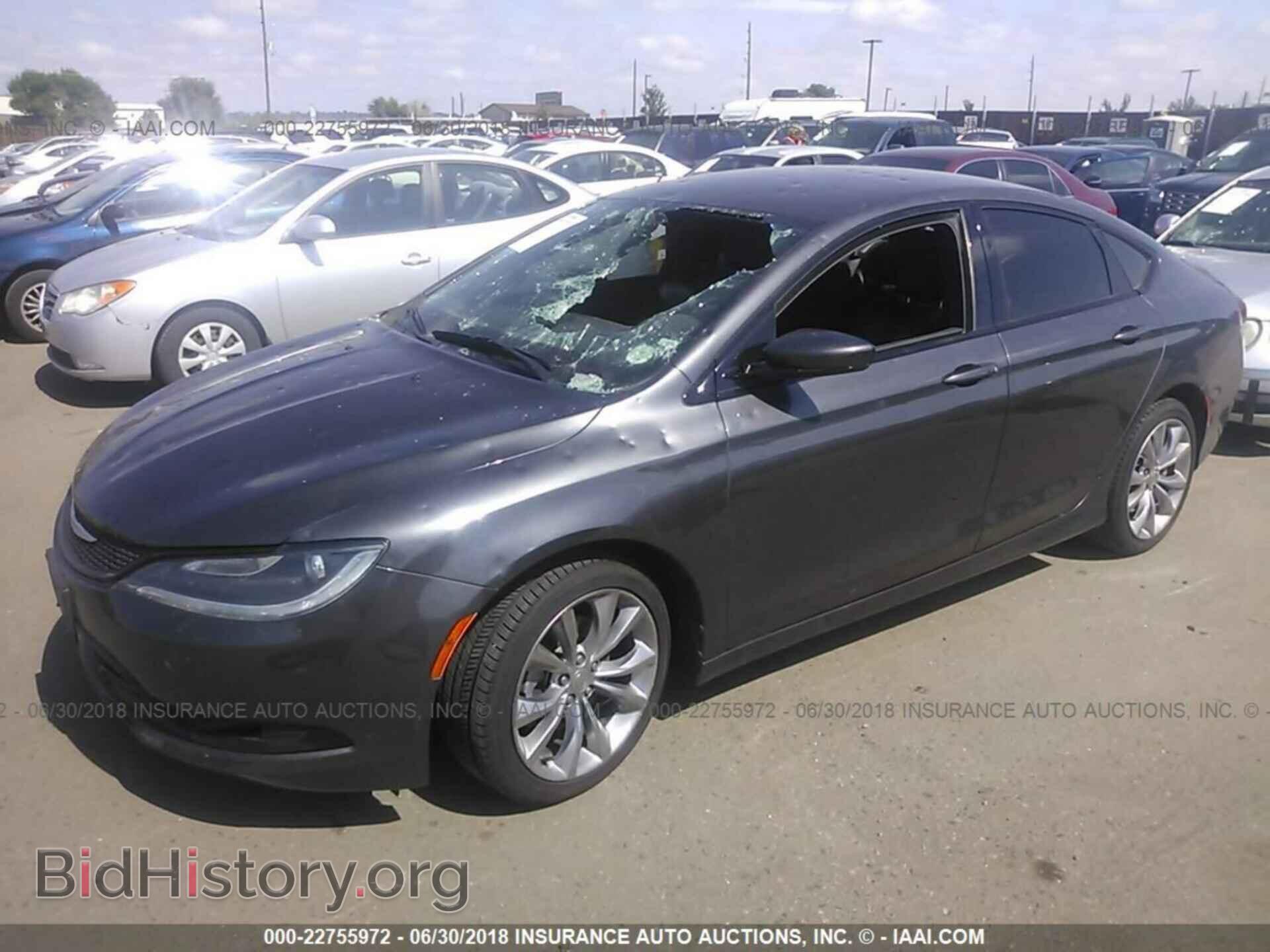 2015 Chrysler 200 - VIN: 1C3CCCBB0FN564221 - Photo 2