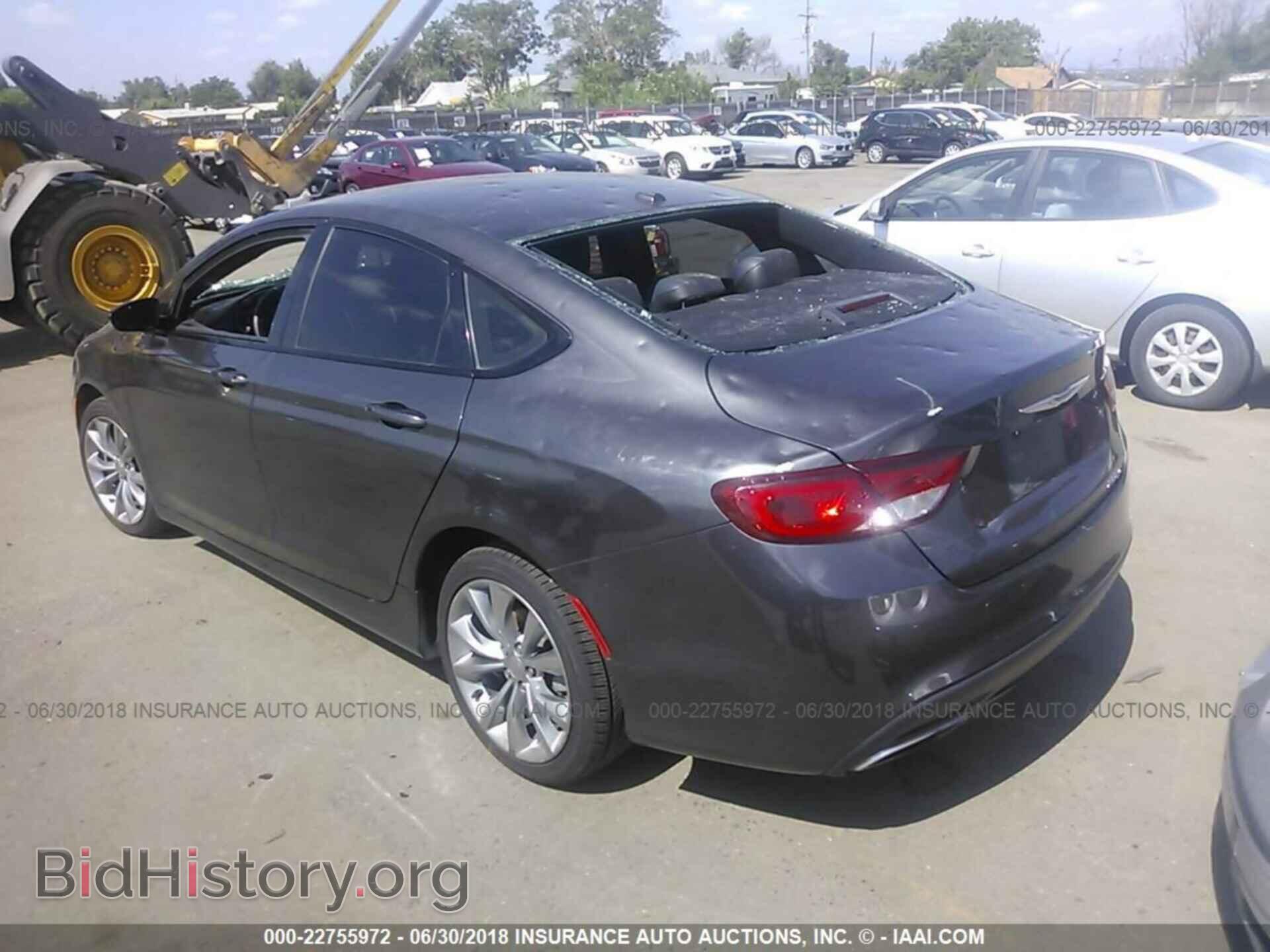 2015 Chrysler 200 - VIN: 1C3CCCBB0FN564221 - Photo 3