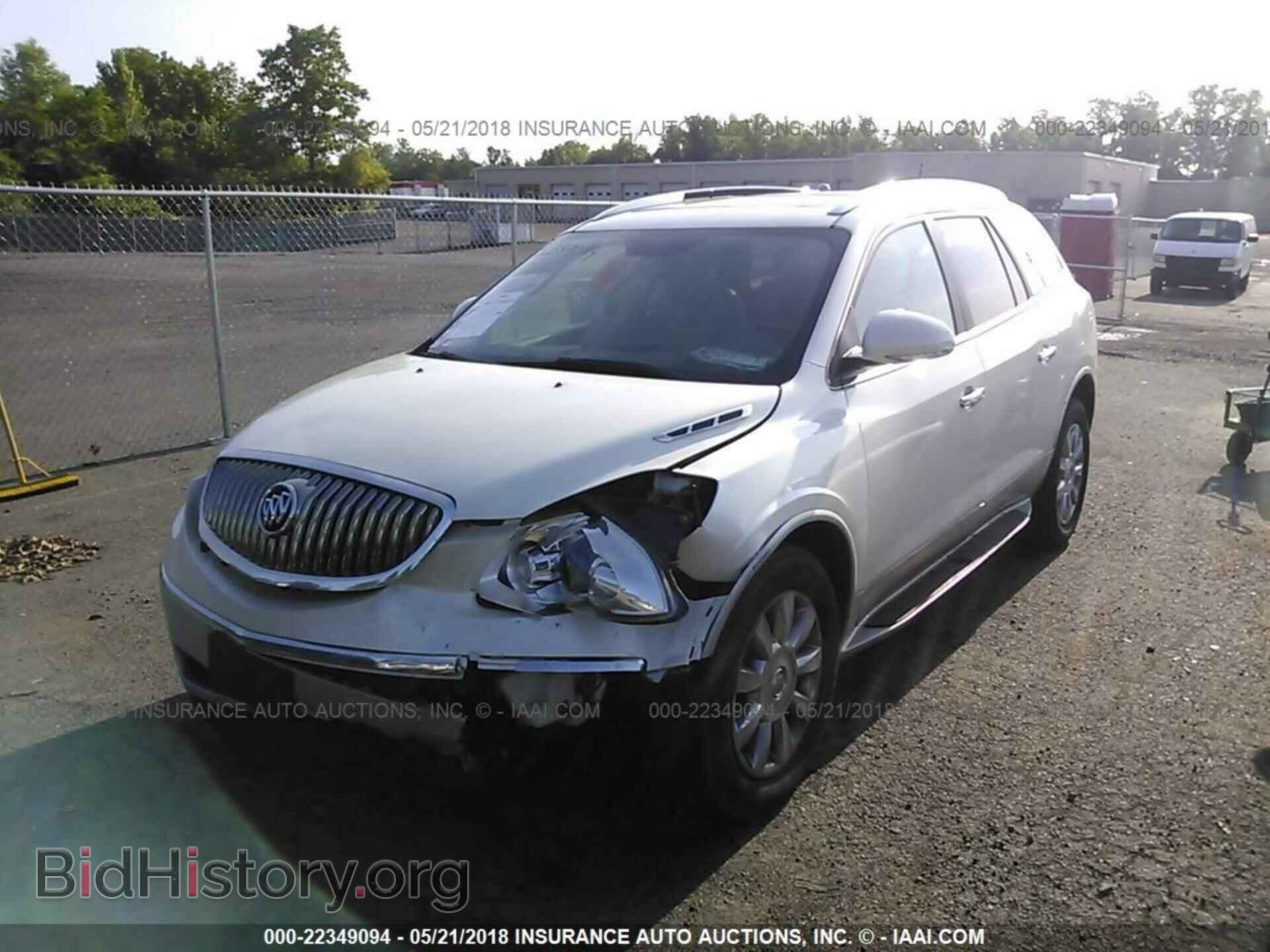 2011 BUICK ENCLAVE - VIN: 5GAKRBED0BJ386830 - Photo 2