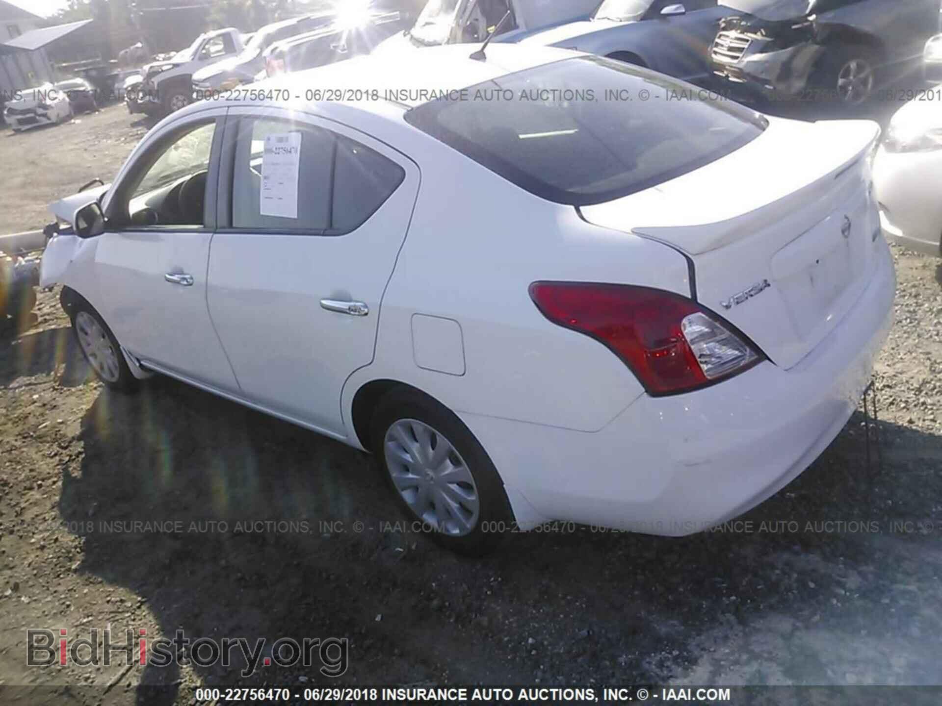 2014 Nissan Versa - VIN: 3N1CN7AP1EK453971 - Photo 3