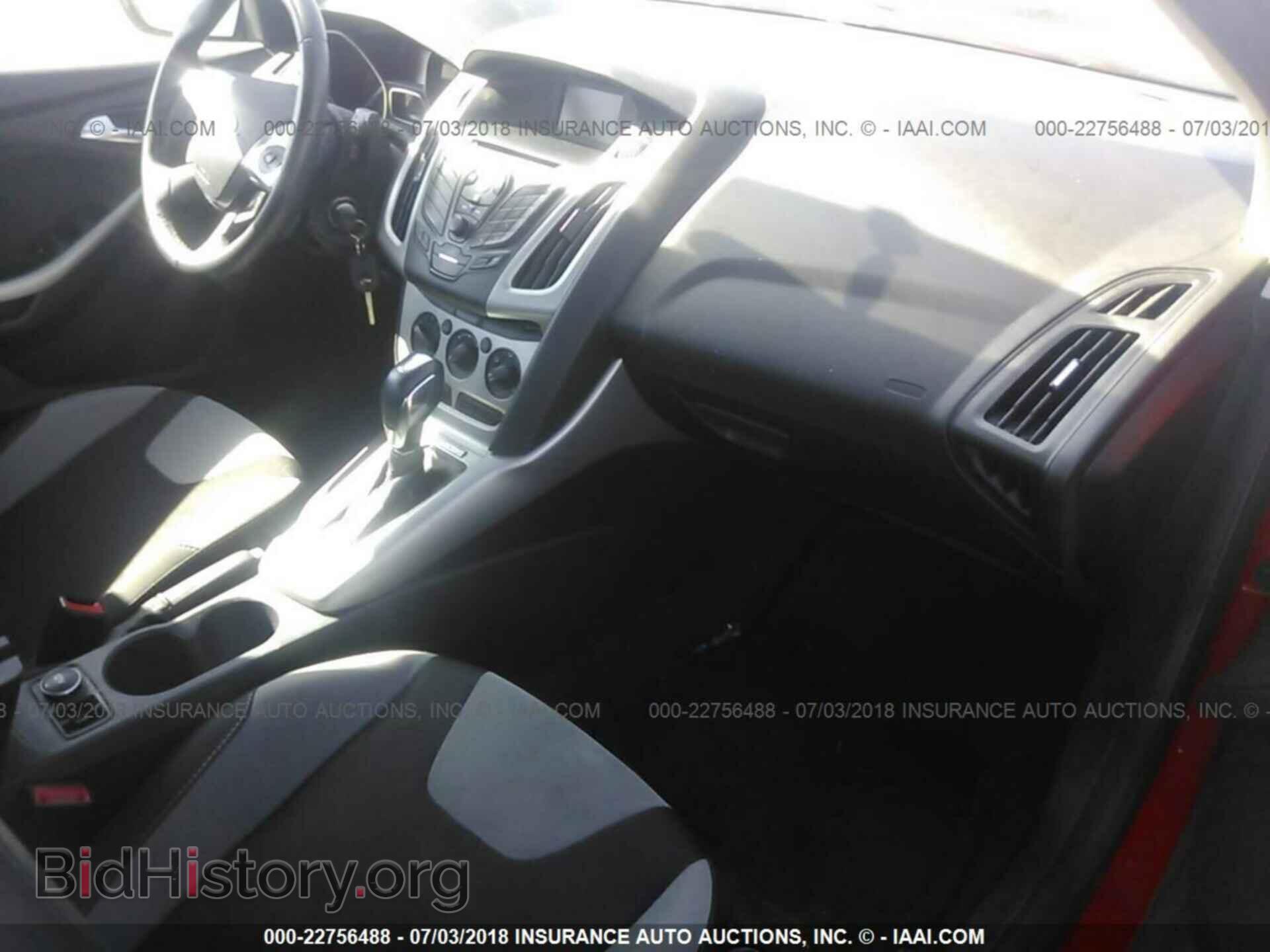 2012 Ford Focus - VIN: 1FAHP3F20CL347930 - Photo 5