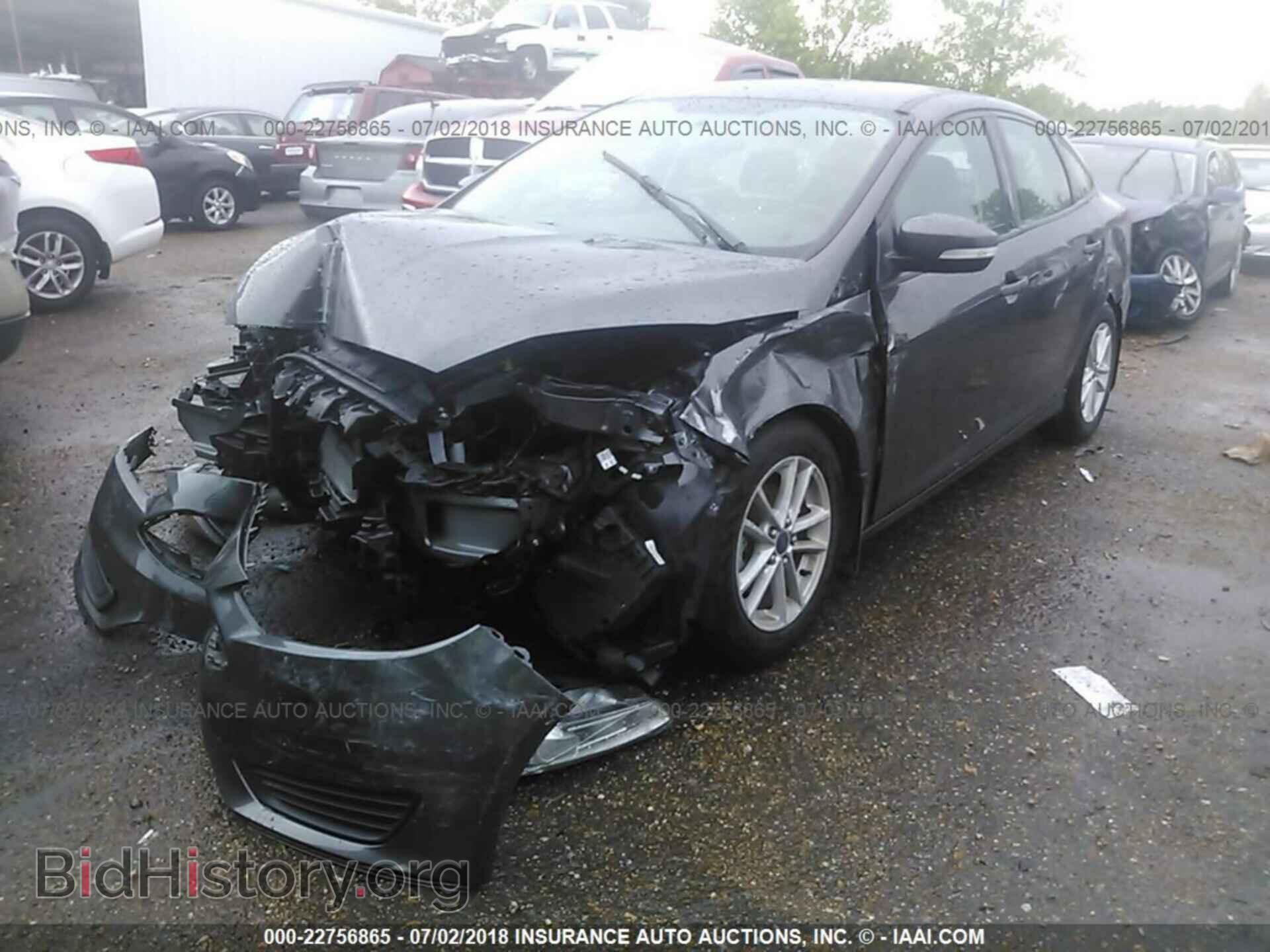 2016 Ford Focus - VIN: 1FADP3F20GL241837 - Фото 2