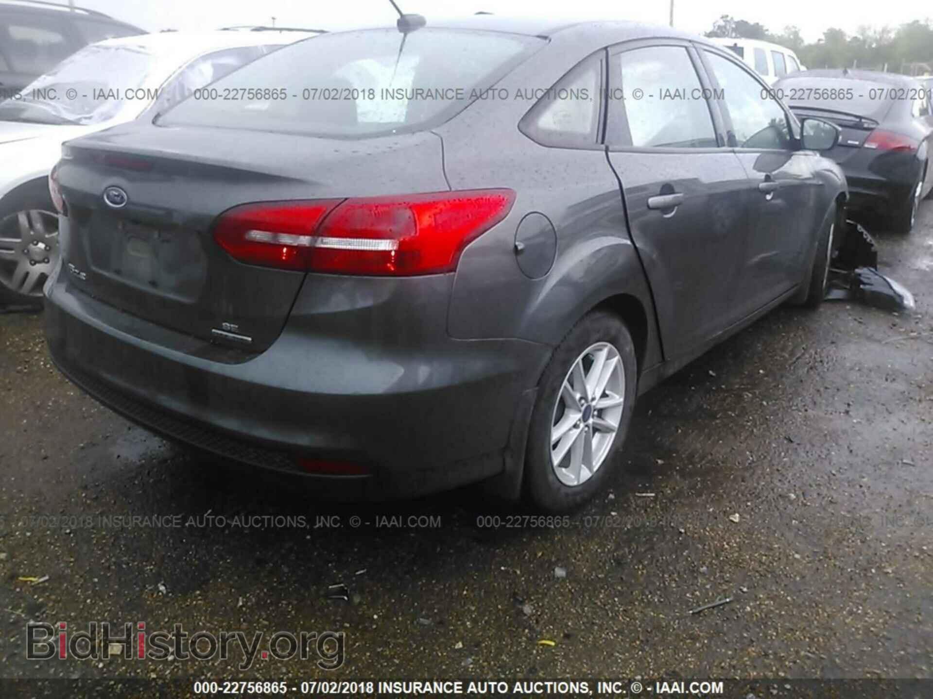 2016 Ford Focus - VIN: 1FADP3F20GL241837 - Фото 4