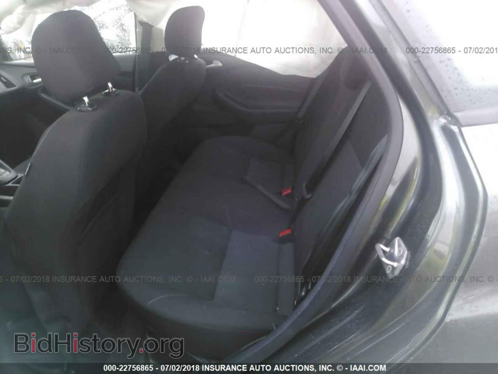 2016 Ford Focus - VIN: 1FADP3F20GL241837 - Фото 8