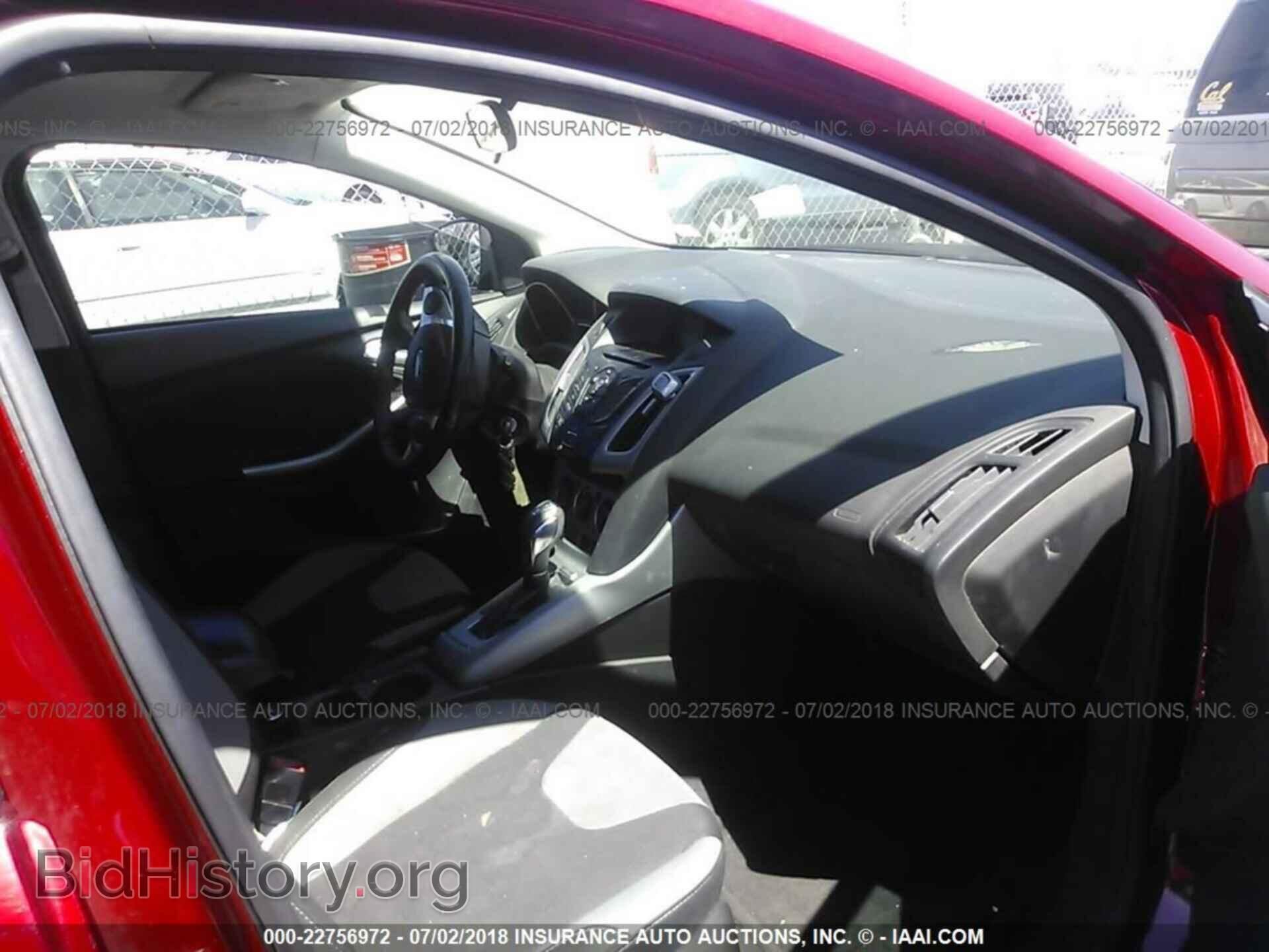 2012 Ford Focus - VIN: 1FAHP3K22CL392244 - Photo 5