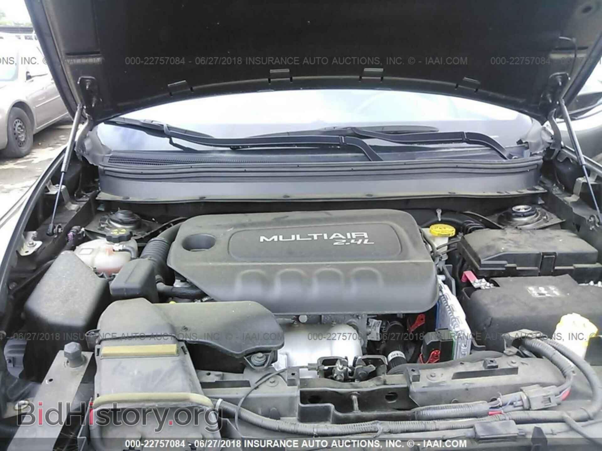 2014 Jeep Cherokee - VIN: 1C4PJLCB3EW221848 - Photo 10