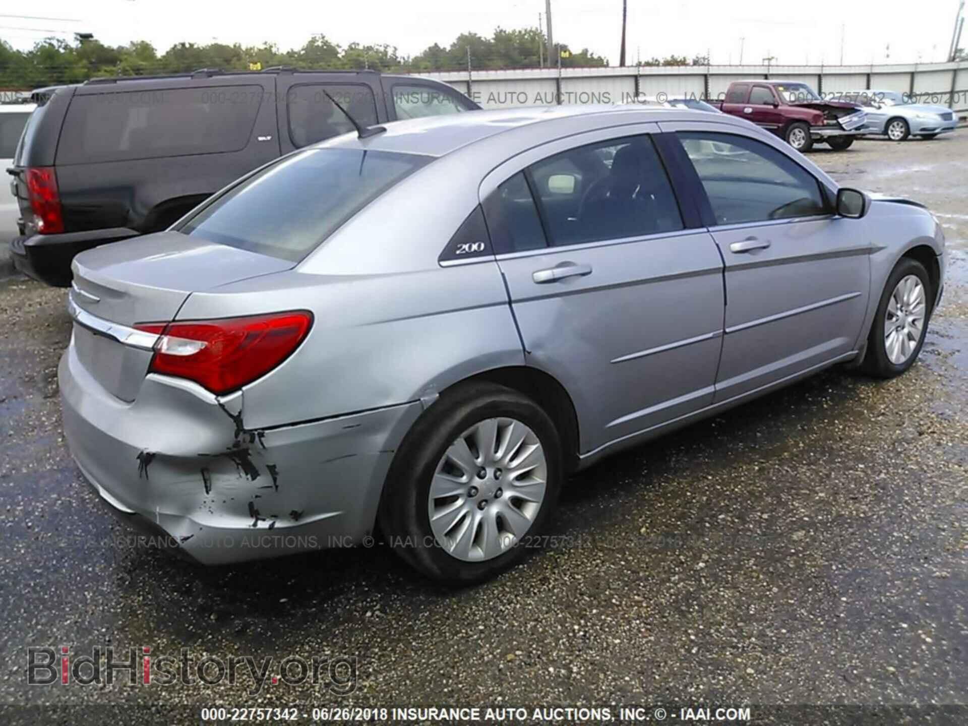 2013 Chrysler 200 - VIN: 1C3CCBAB0DN588494 - Фото 4