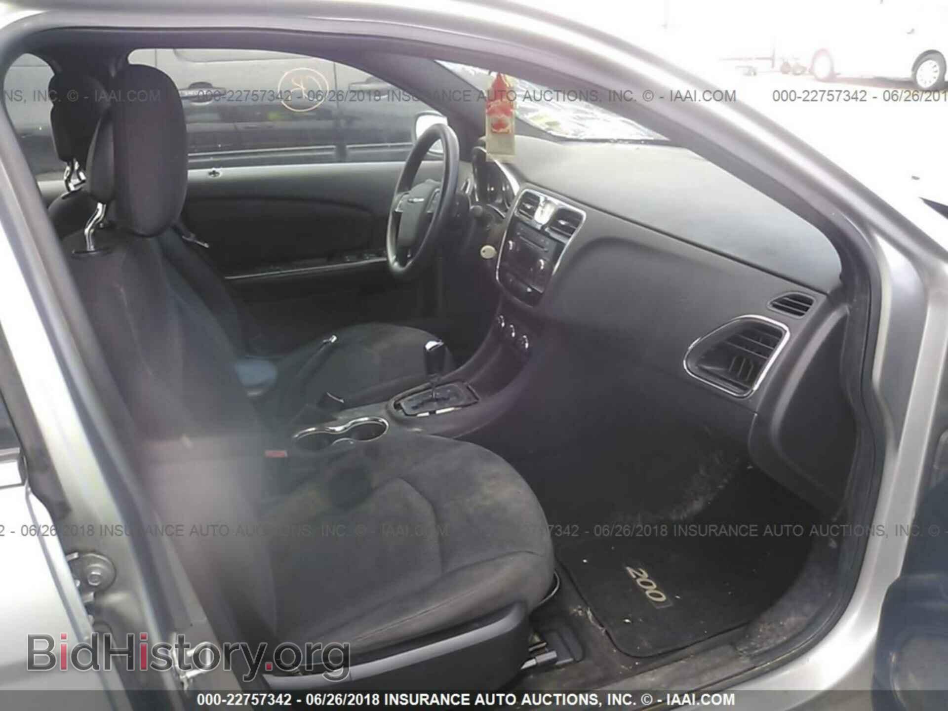 2013 Chrysler 200 - VIN: 1C3CCBAB0DN588494 - Фото 5