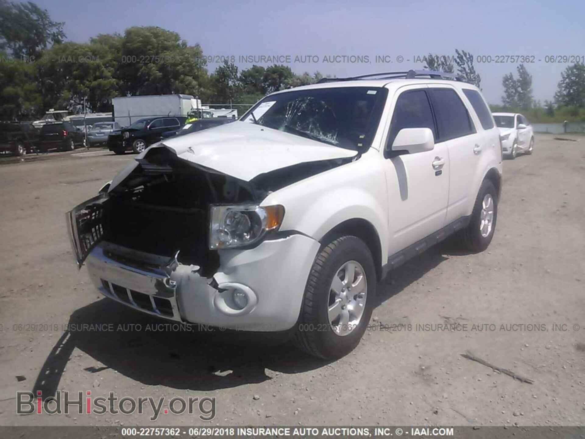 2012 Ford Escape - VIN: 1FMCU9EG3CKC04646 - Photo 2