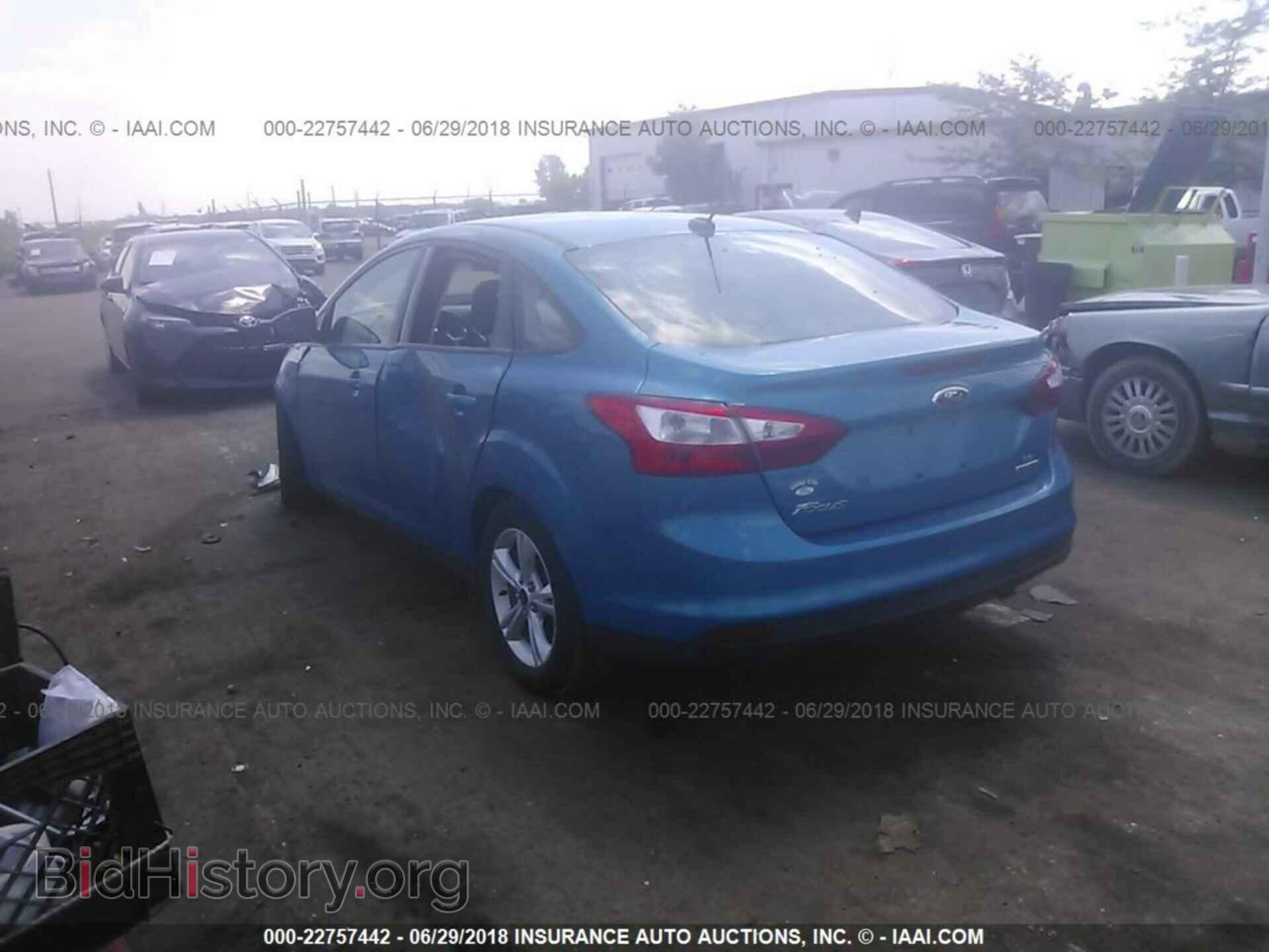 2014 Ford Focus - VIN: 1FADP3F20EL429769 - Фото 3