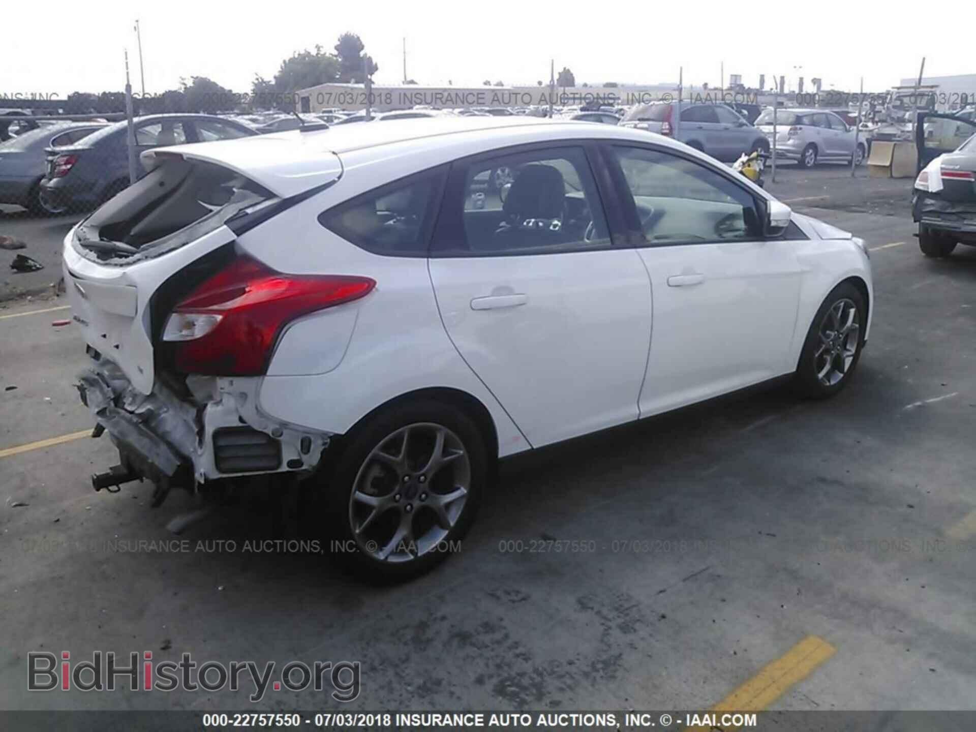 2014 Ford Focus - VIN: 1FADP3K21EL453505 - Photo 4