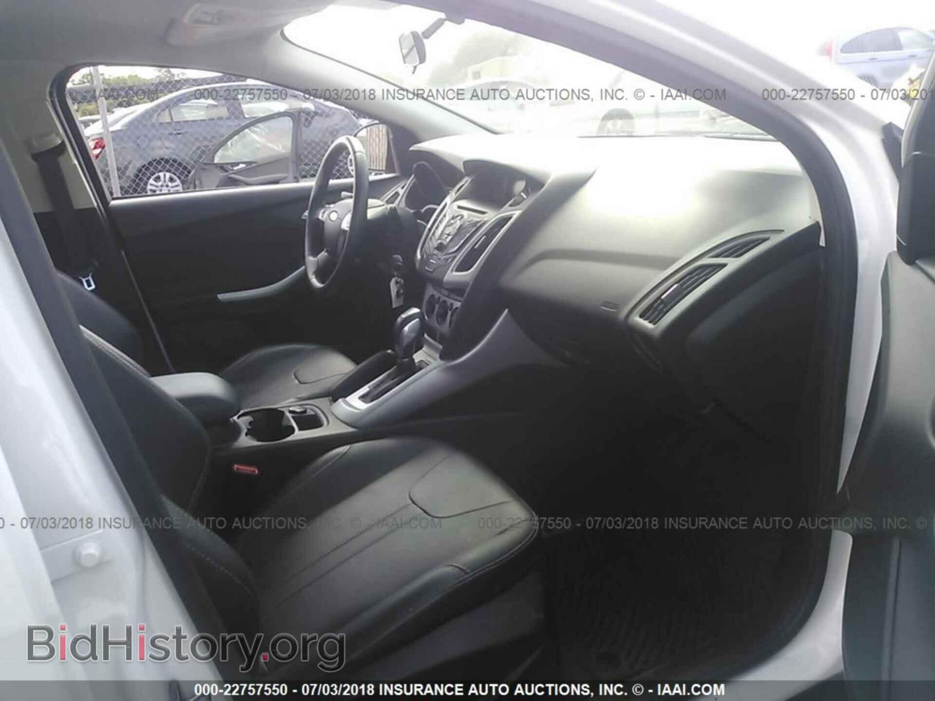 2014 Ford Focus - VIN: 1FADP3K21EL453505 - Photo 5